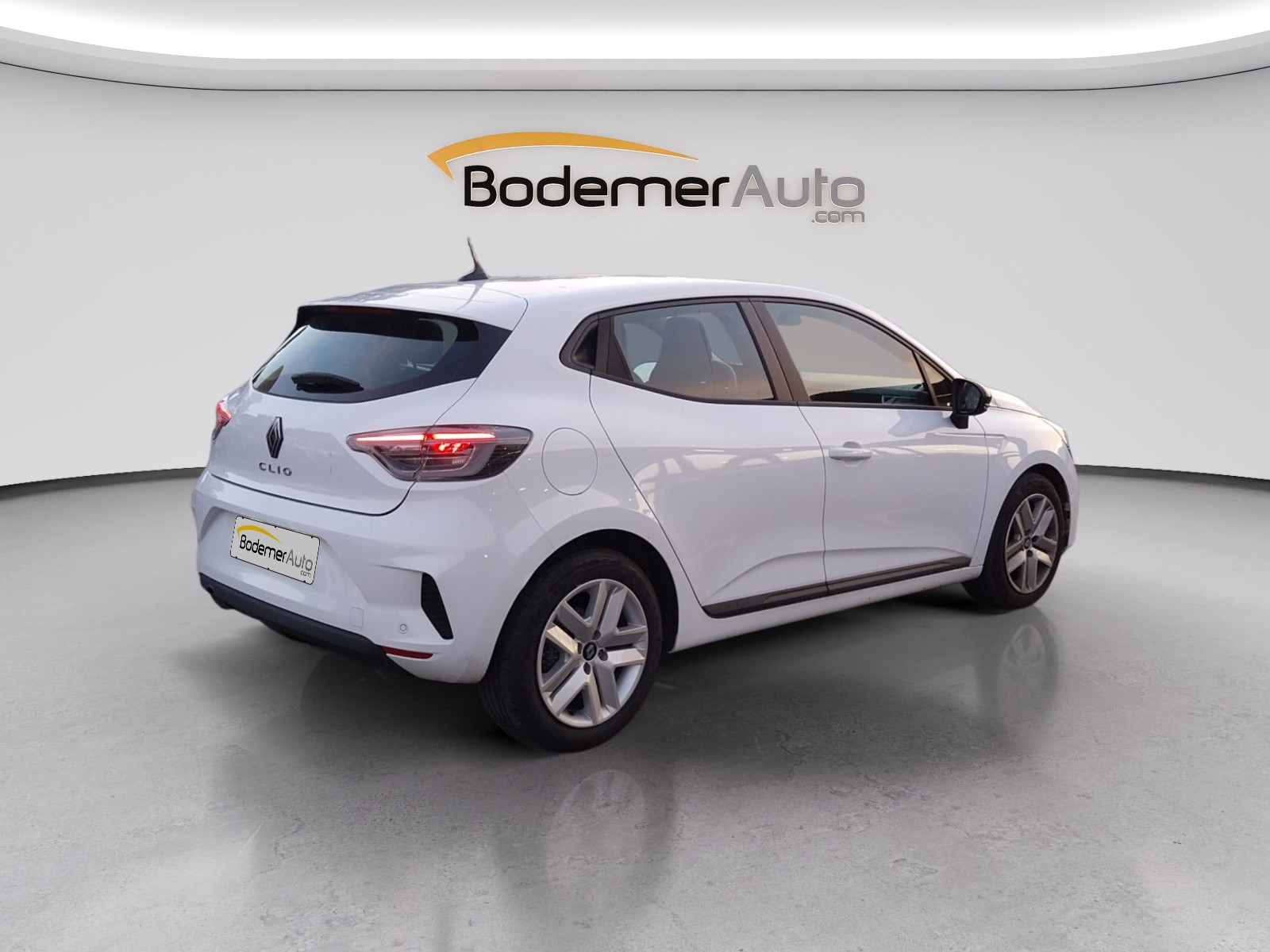 Vente en ligne Renault Clio 5 Clio TCe 90 au prix de 15 290 €