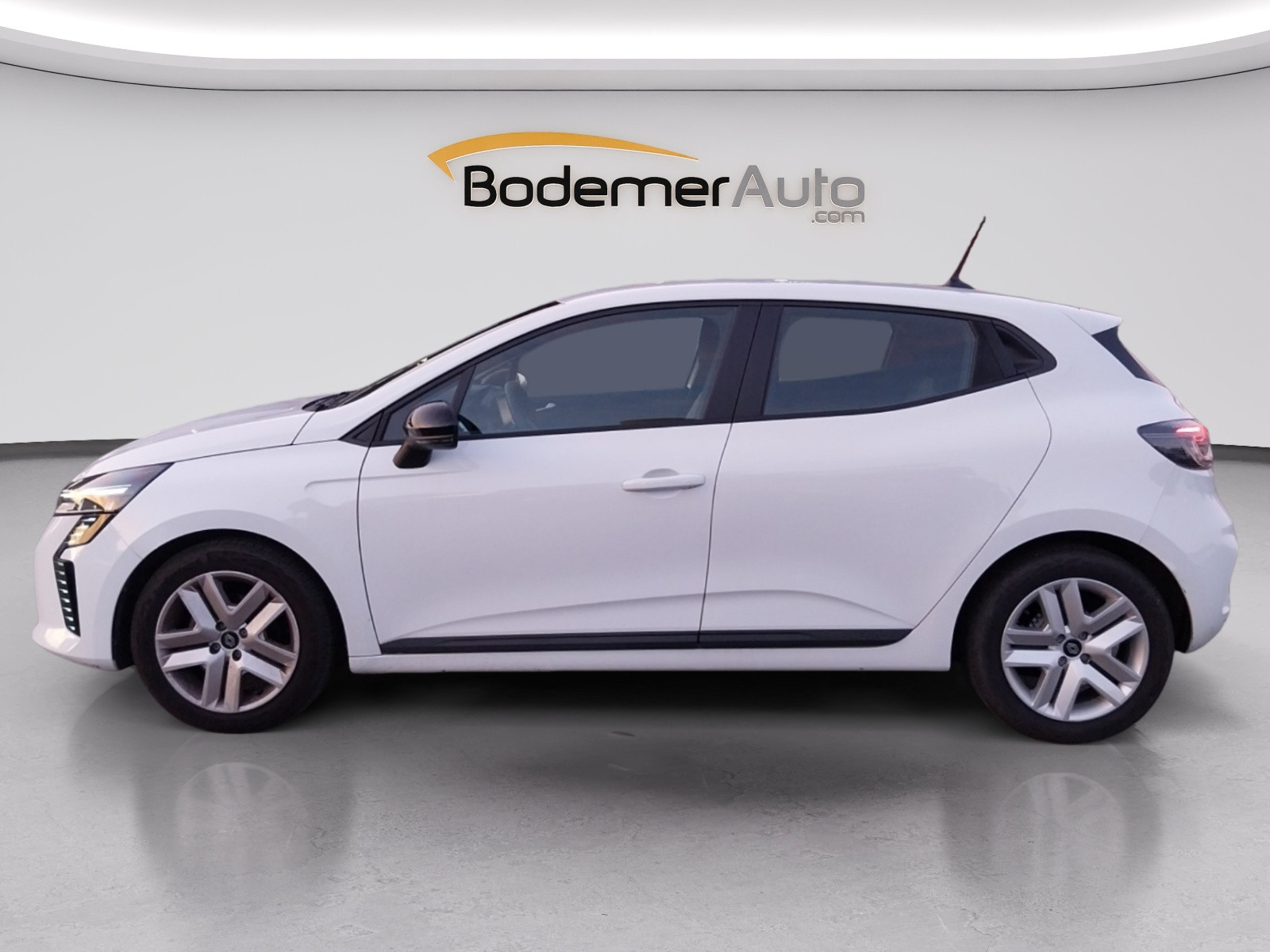Vente en ligne Renault Clio 5 Clio TCe 90 au prix de 15 290 €