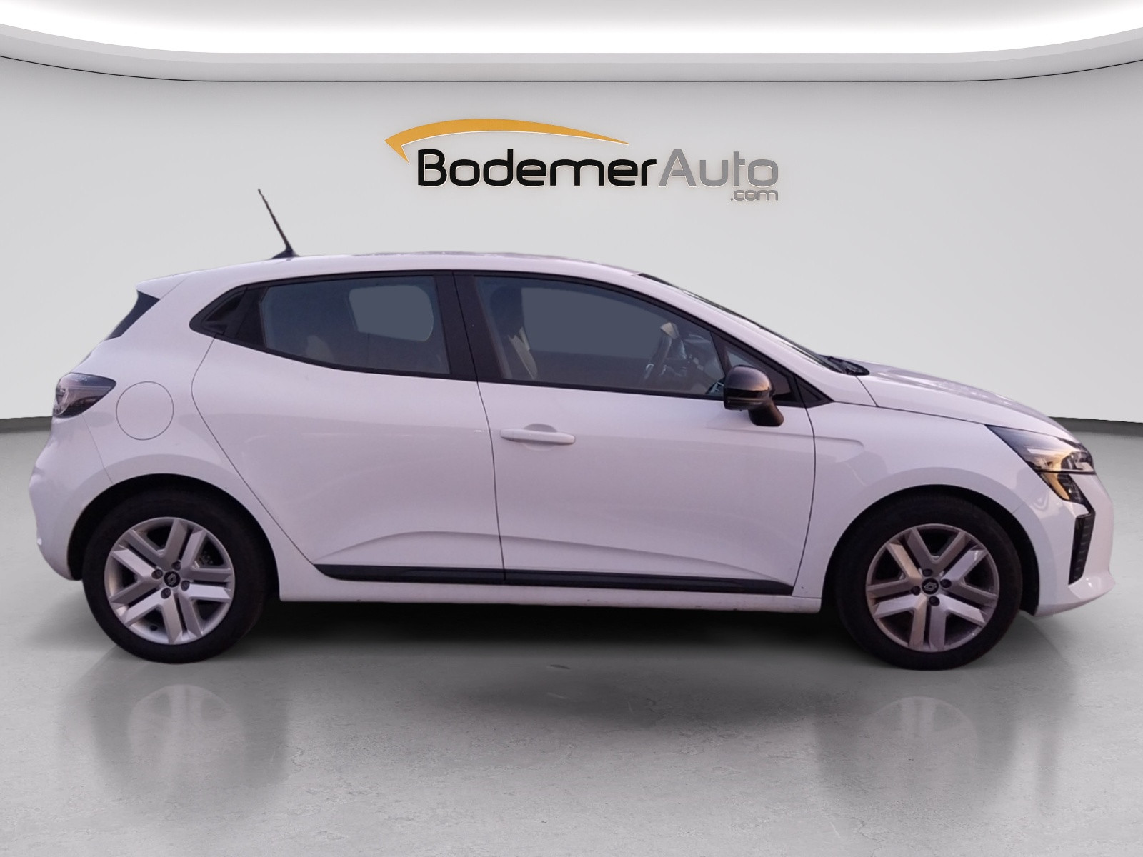 Vente en ligne Renault Clio 5 Clio TCe 90 au prix de 15 290 €