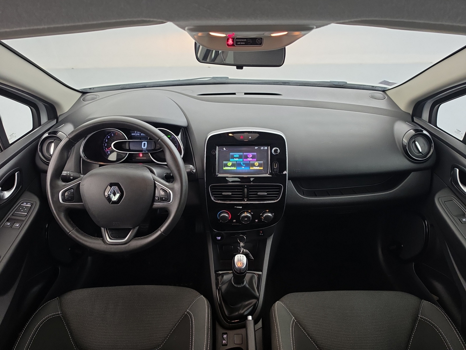 Vente en ligne Renault Clio 4 Estate Clio Estate 1.2 16V 75 au prix de 9 650 €