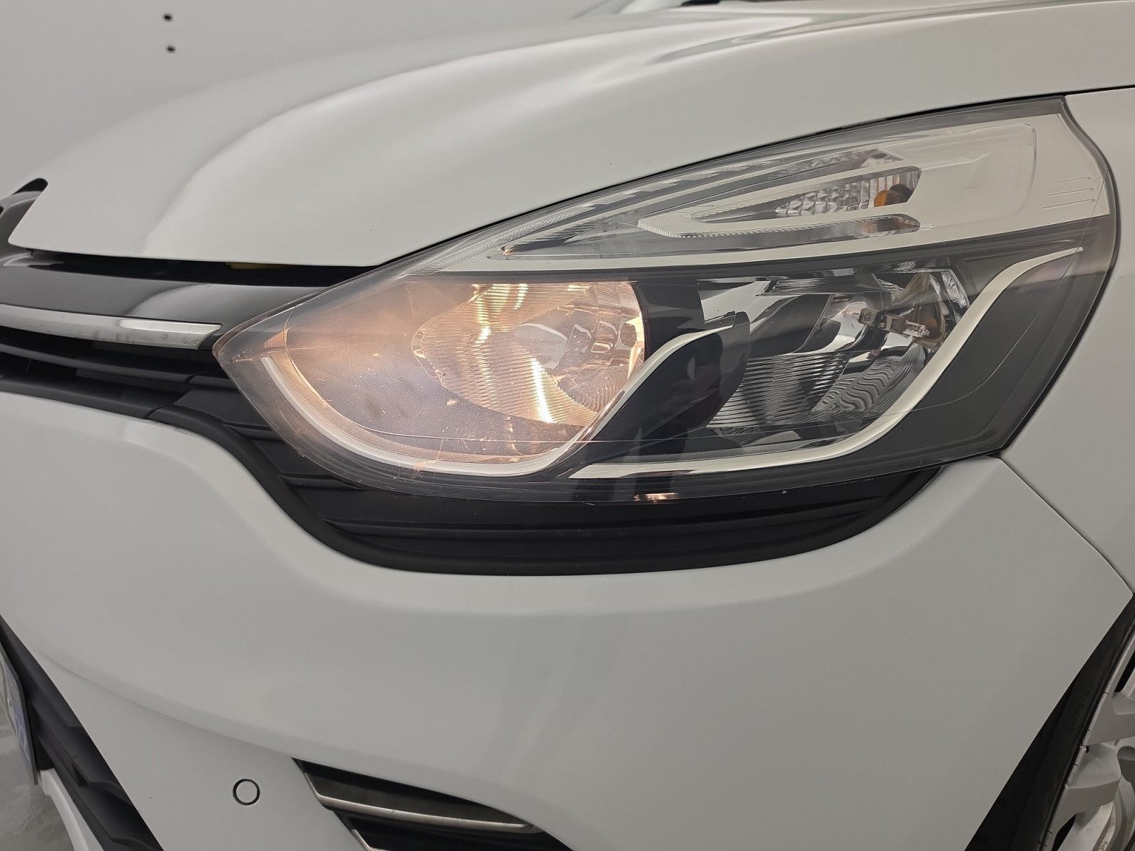 Vente en ligne Renault Clio 4 Estate Clio Estate 1.2 16V 75 au prix de 9 650 €