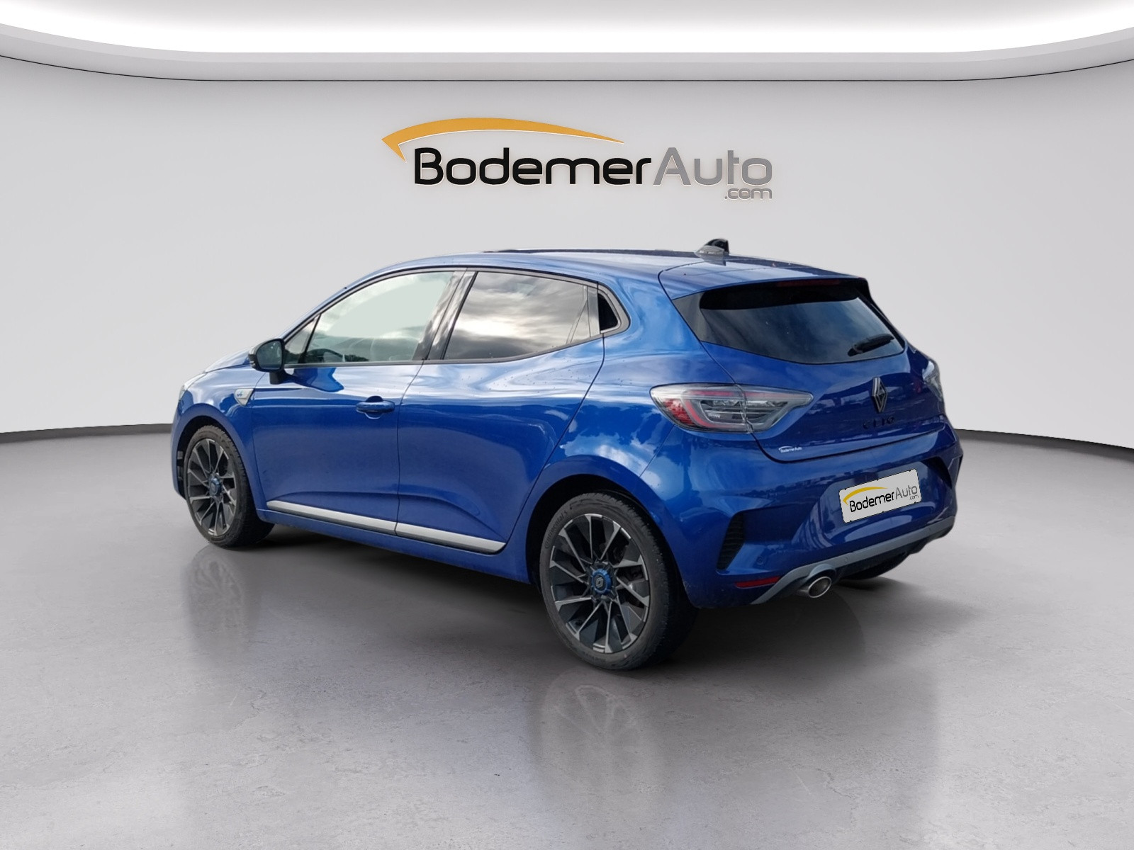 Vente en ligne Renault Clio 5 Clio TCe 90 au prix de 16 900 €