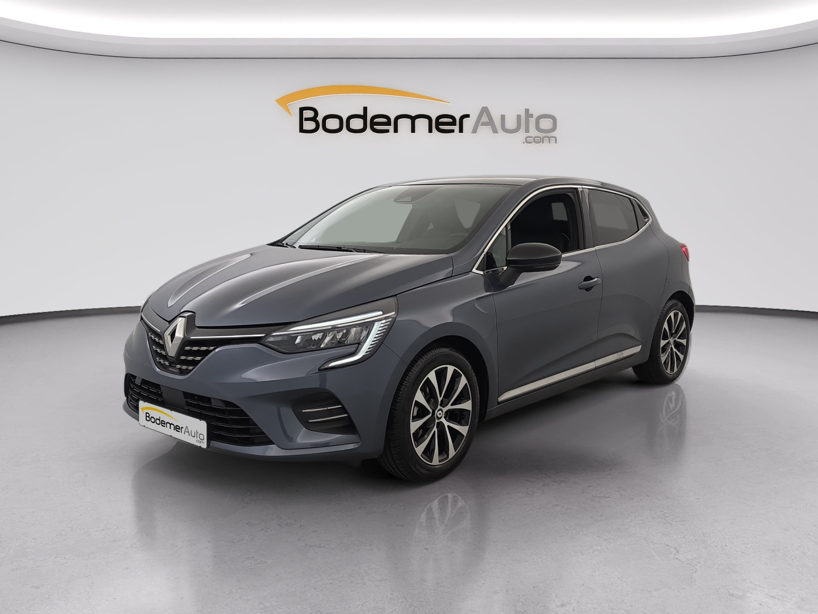 Renault Clio 5 Clio E-Tech full hybrid 145 occasion de 2022 en vente à Saint-Brieuc