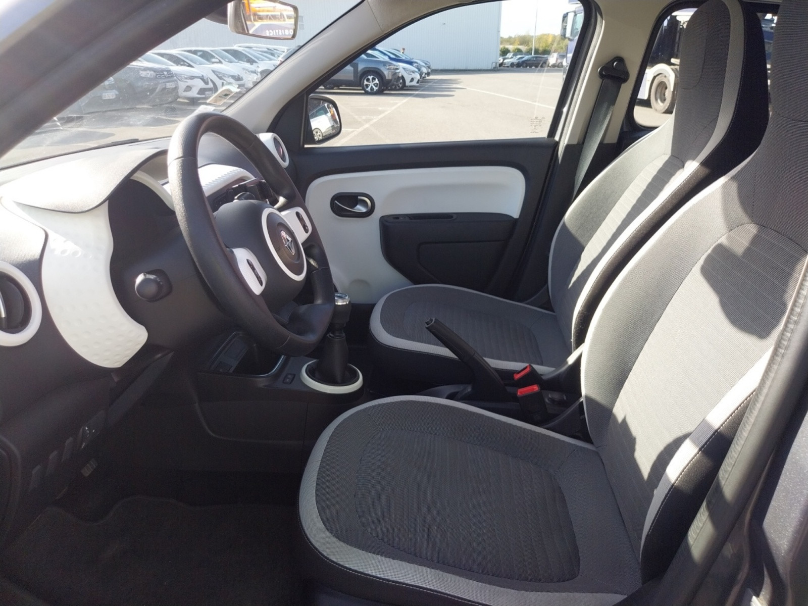 Vente en ligne Renault Twingo 3  SCe 75 - 20 au prix de 10 500 €