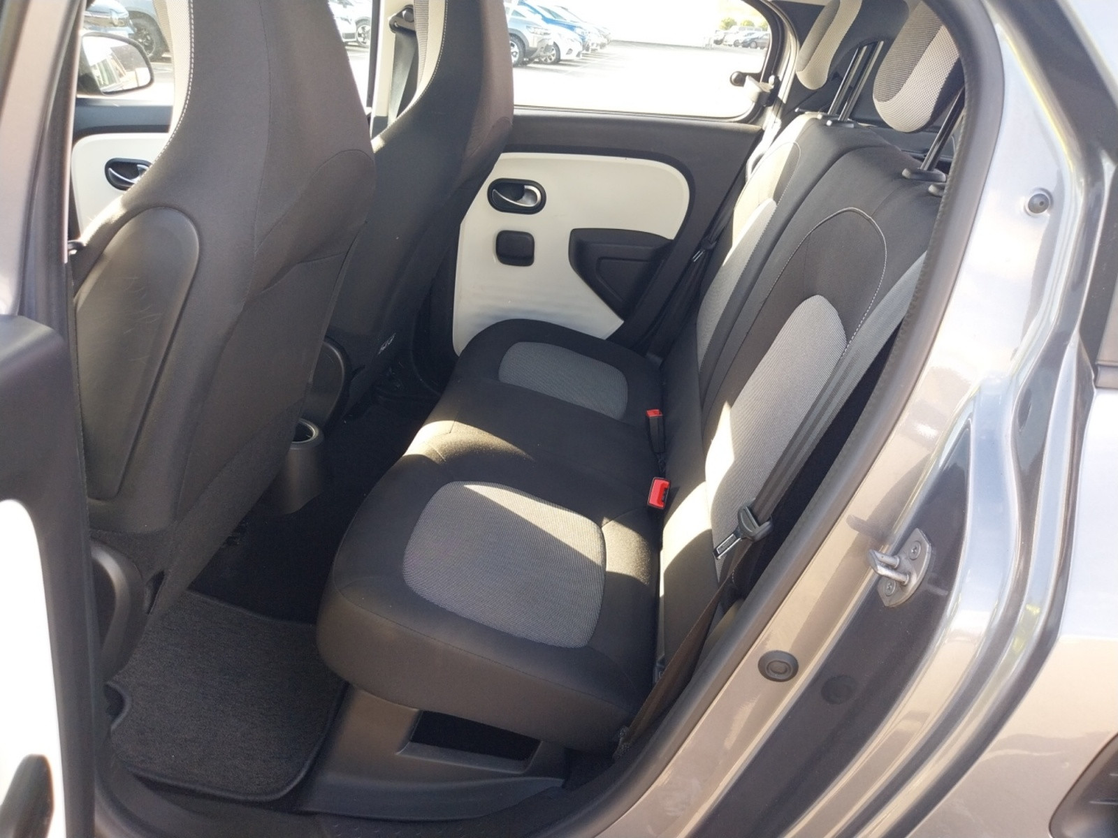 Vente en ligne Renault Twingo 3  SCe 75 - 20 au prix de 10 500 €