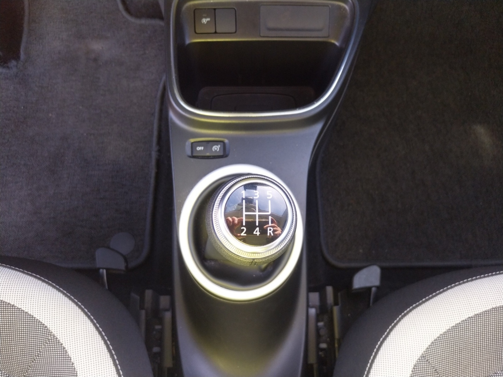 Vente en ligne Renault Twingo 3  SCe 75 - 20 au prix de 10 500 €