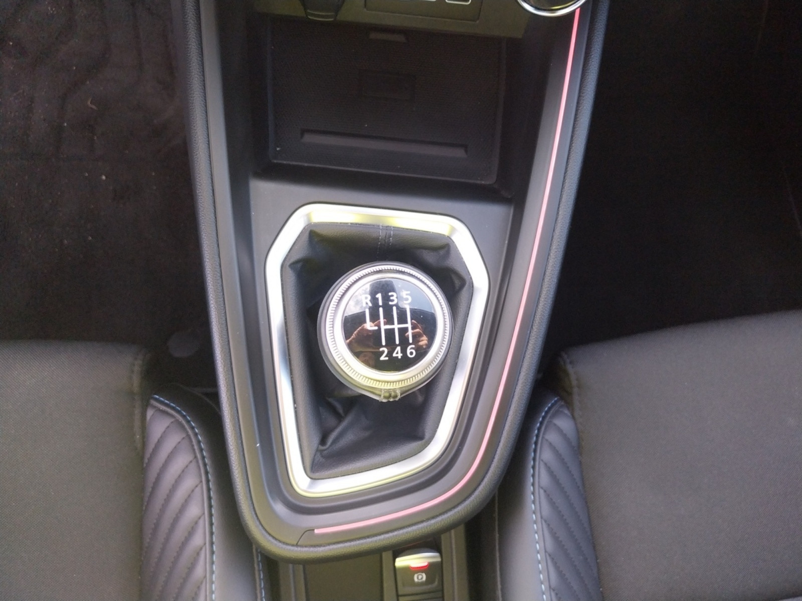 Vente en ligne Renault Clio 5 Clio TCe 90 au prix de 17 100 €