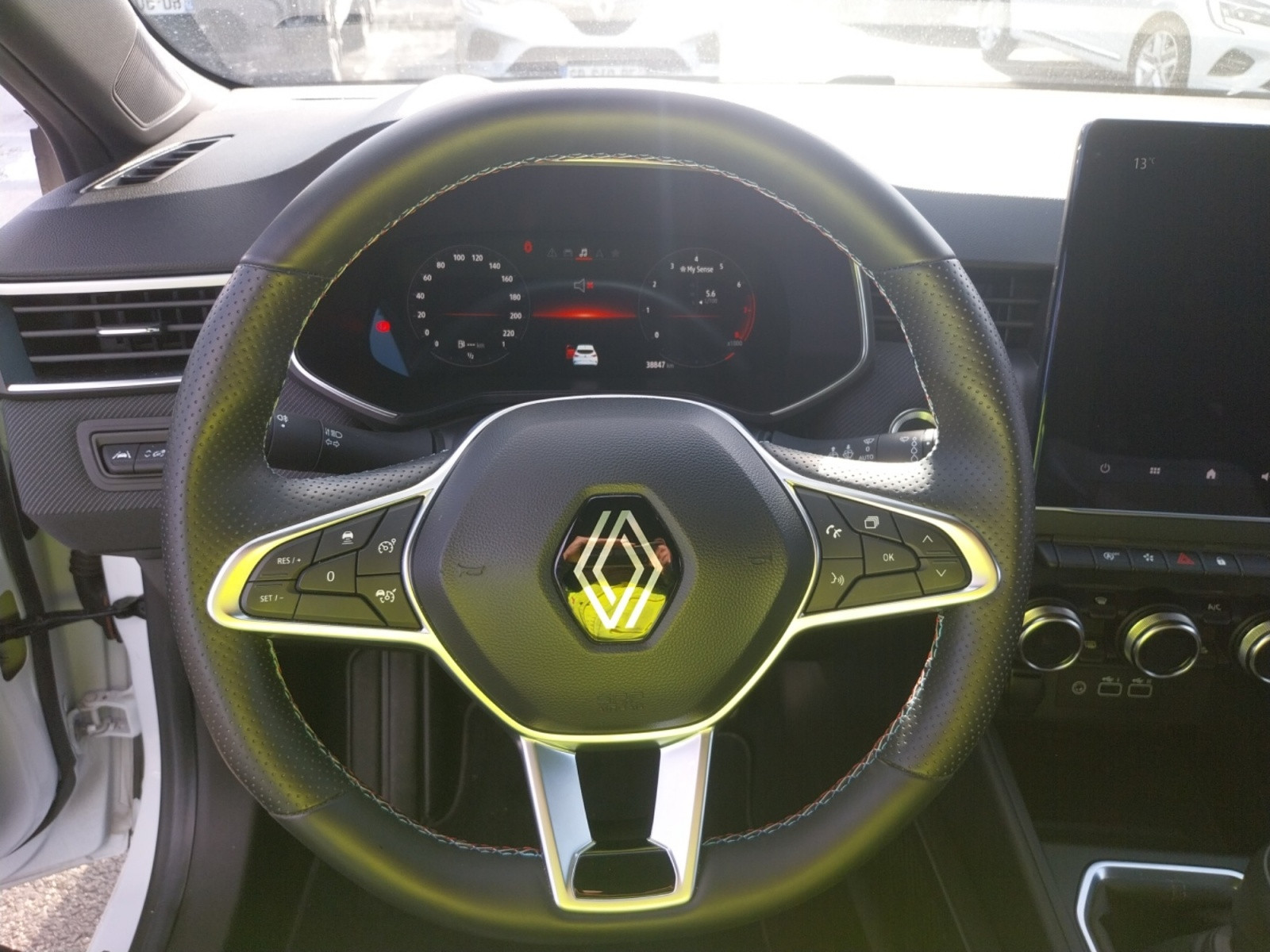 Vente en ligne Renault Clio 5 Clio TCe 90 au prix de 17 100 €