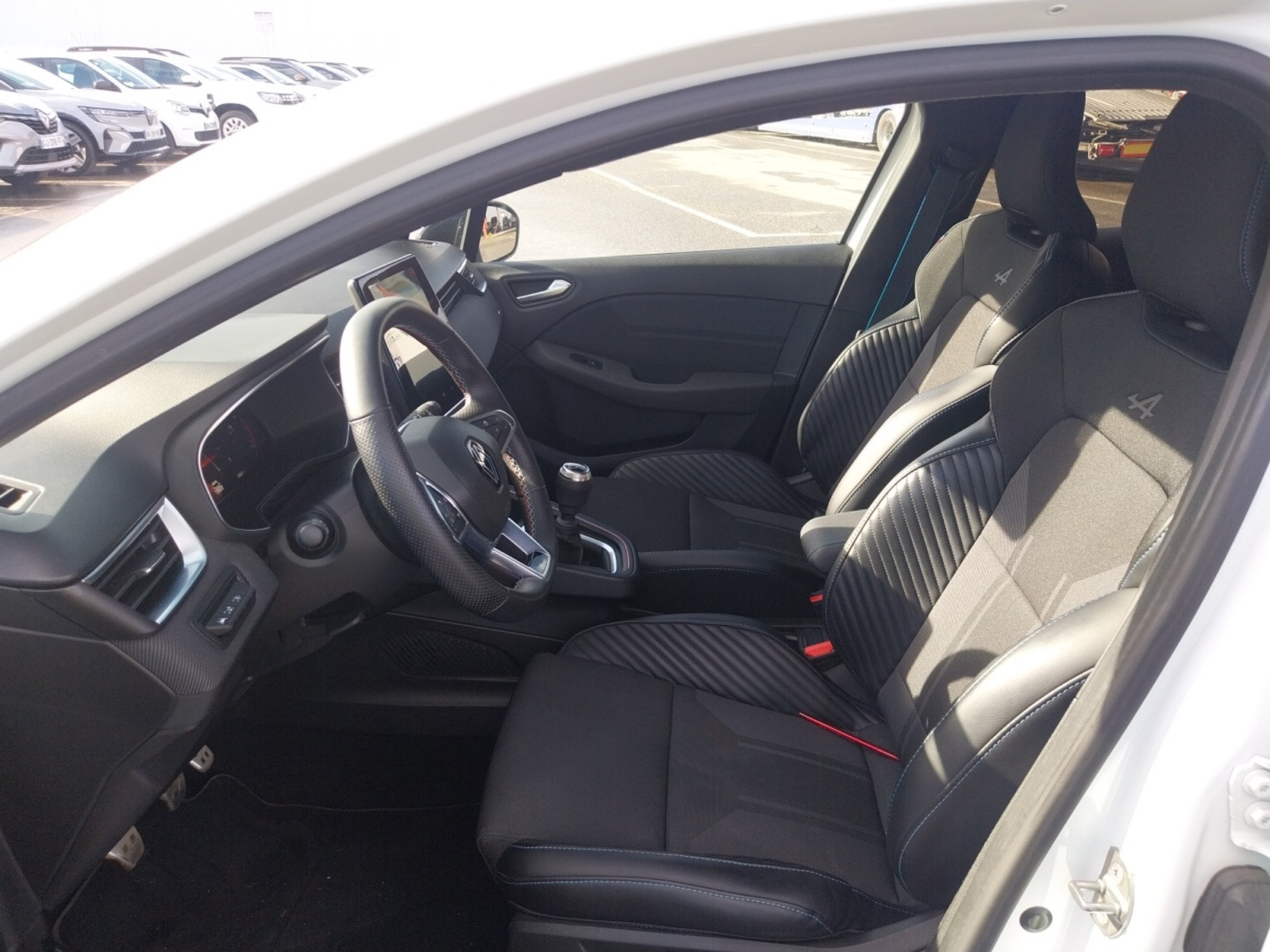 Vente en ligne Renault Clio 5 Clio TCe 90 au prix de 17 100 €