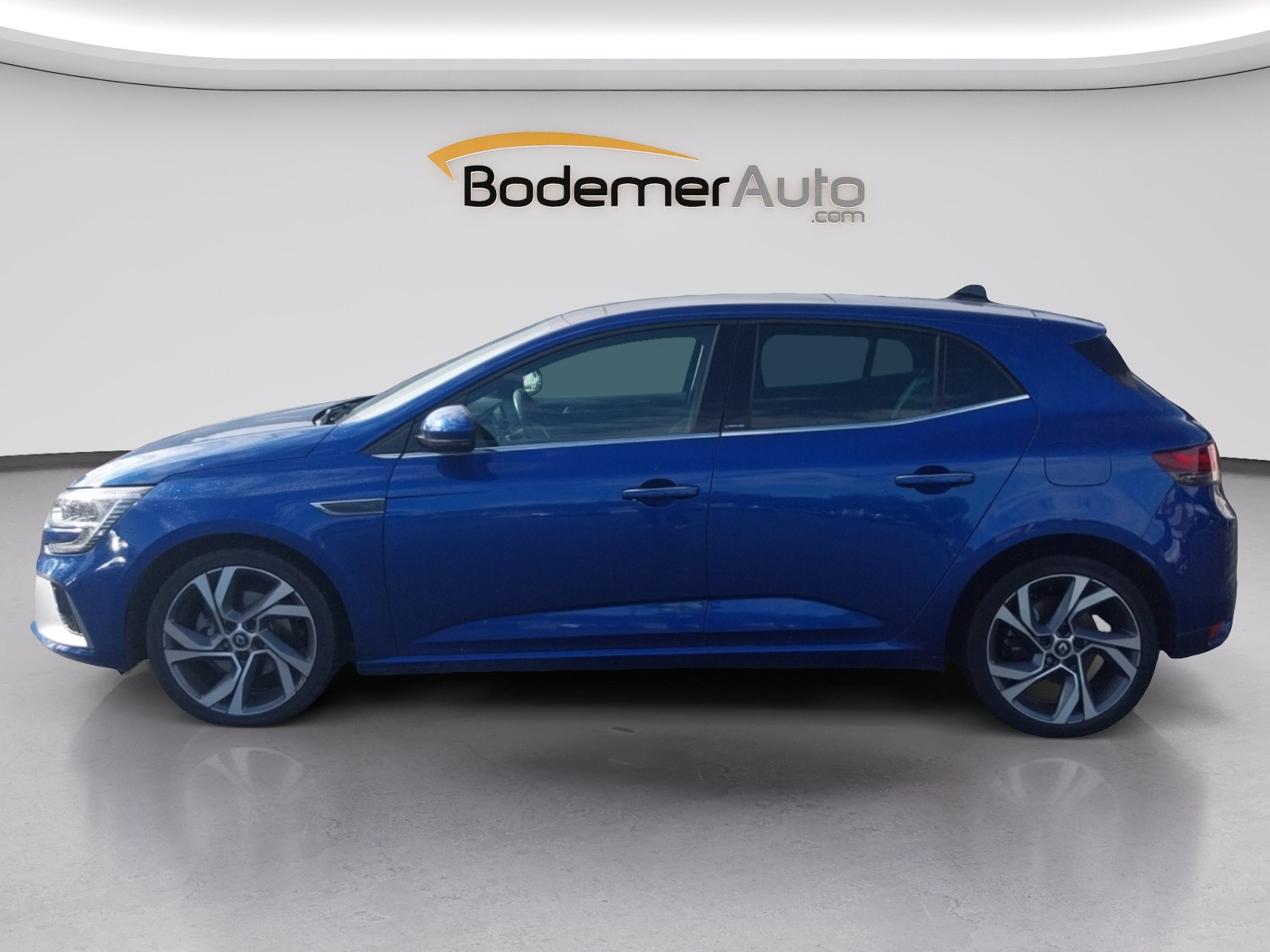 Vente en ligne Renault Megane 4 Mégane IV Berline E-TECH Plug-In Hybride 160 au prix de 17 250 €