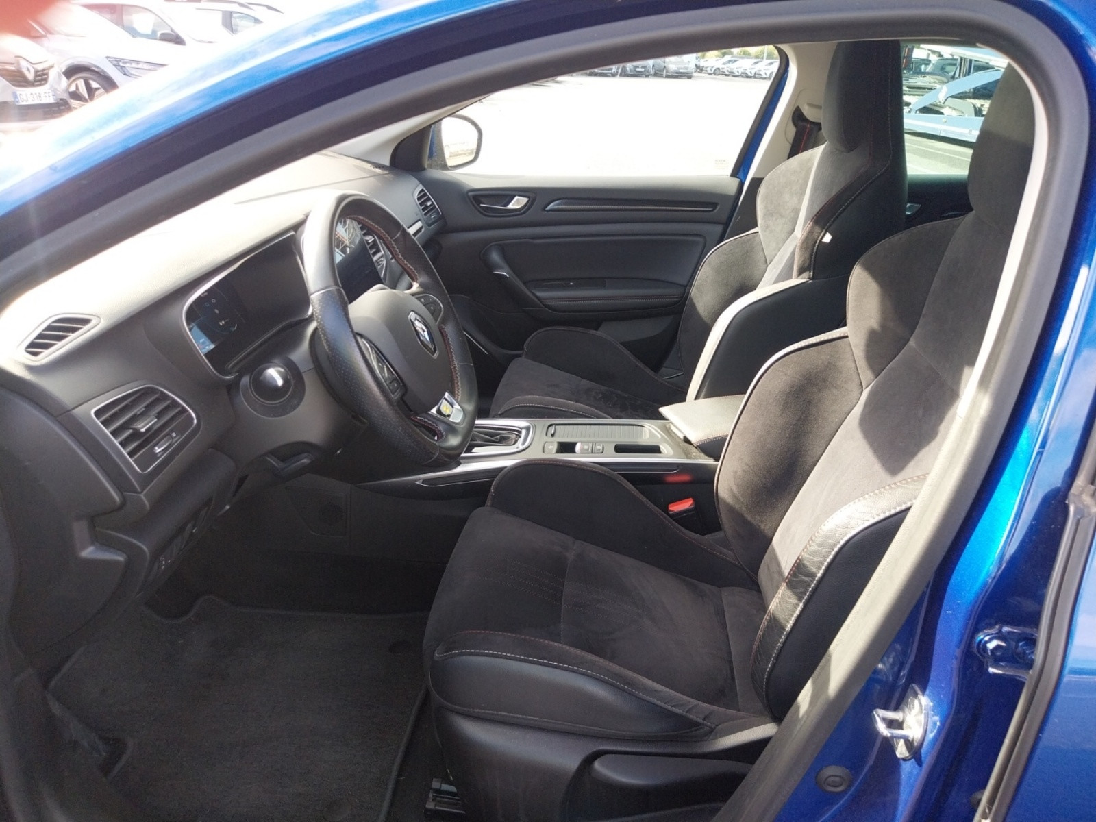 Vente en ligne Renault Megane 4 Mégane IV Berline E-TECH Plug-In Hybride 160 au prix de 17 250 €