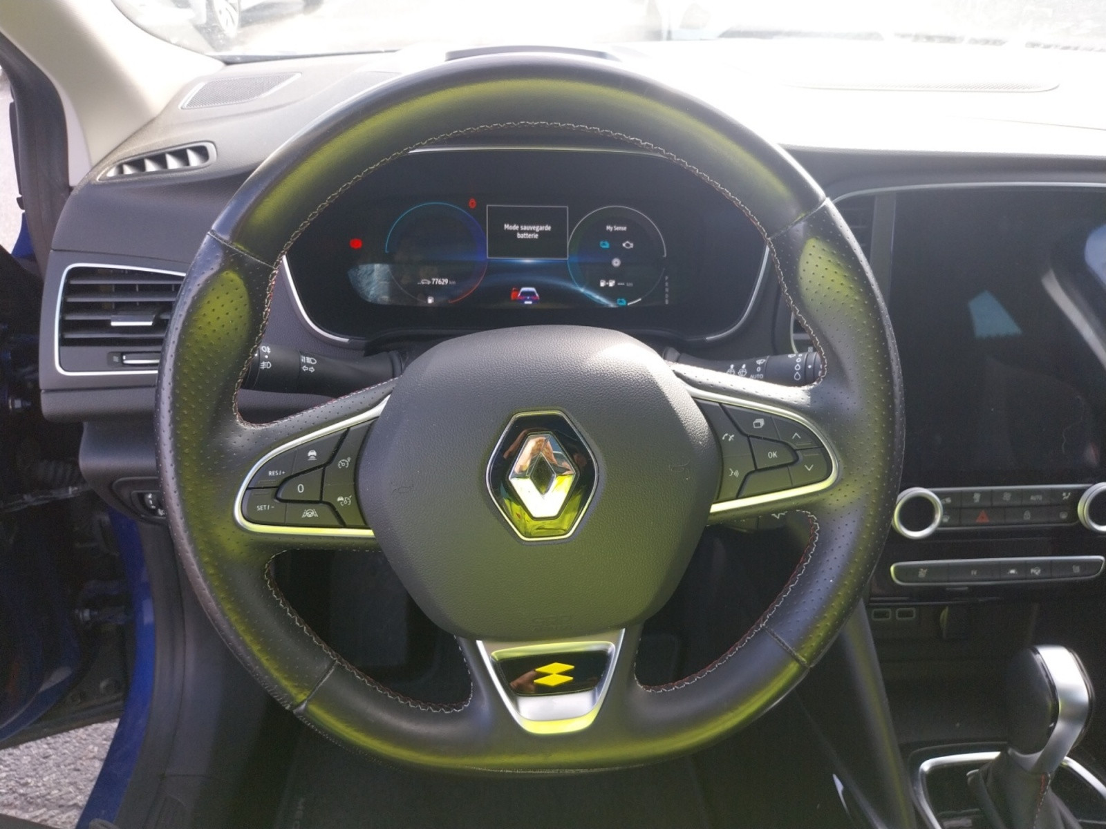 Vente en ligne Renault Megane 4 Mégane IV Berline E-TECH Plug-In Hybride 160 au prix de 17 250 €