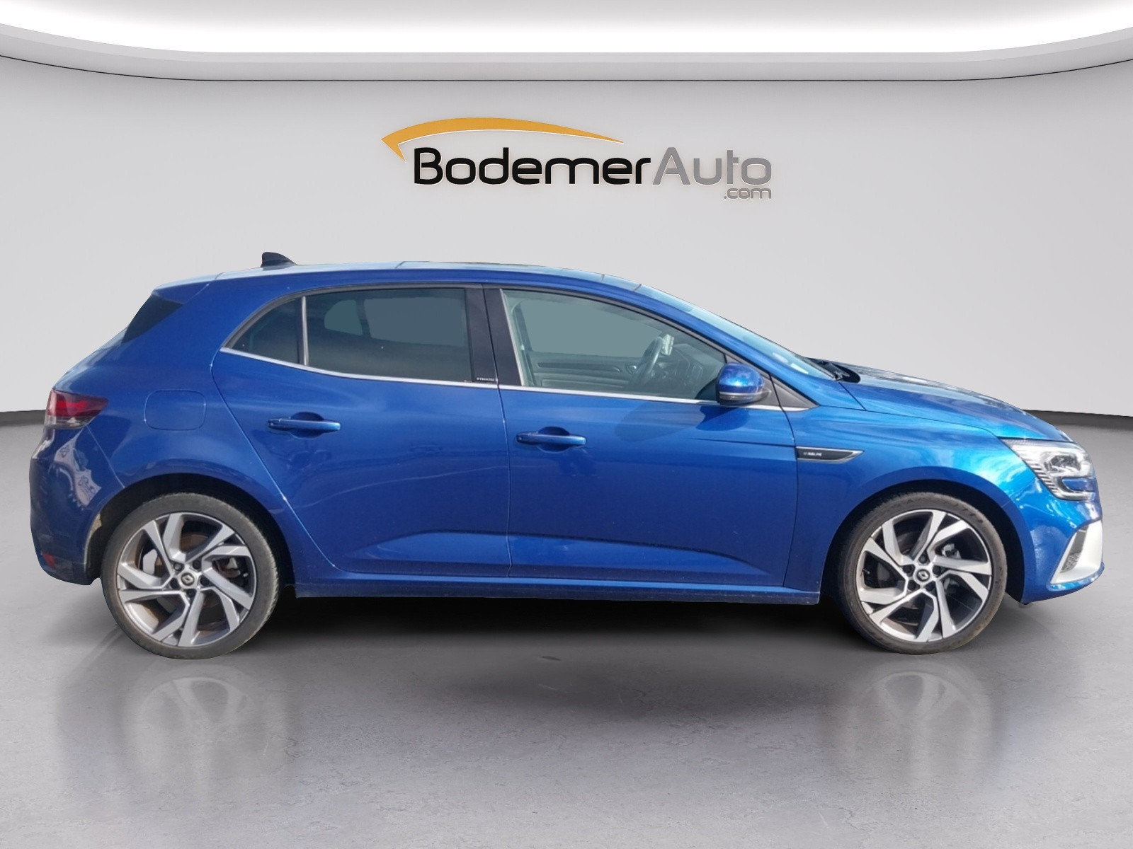 Vente en ligne Renault Megane 4 Mégane IV Berline E-TECH Plug-In Hybride 160 au prix de 17 250 €