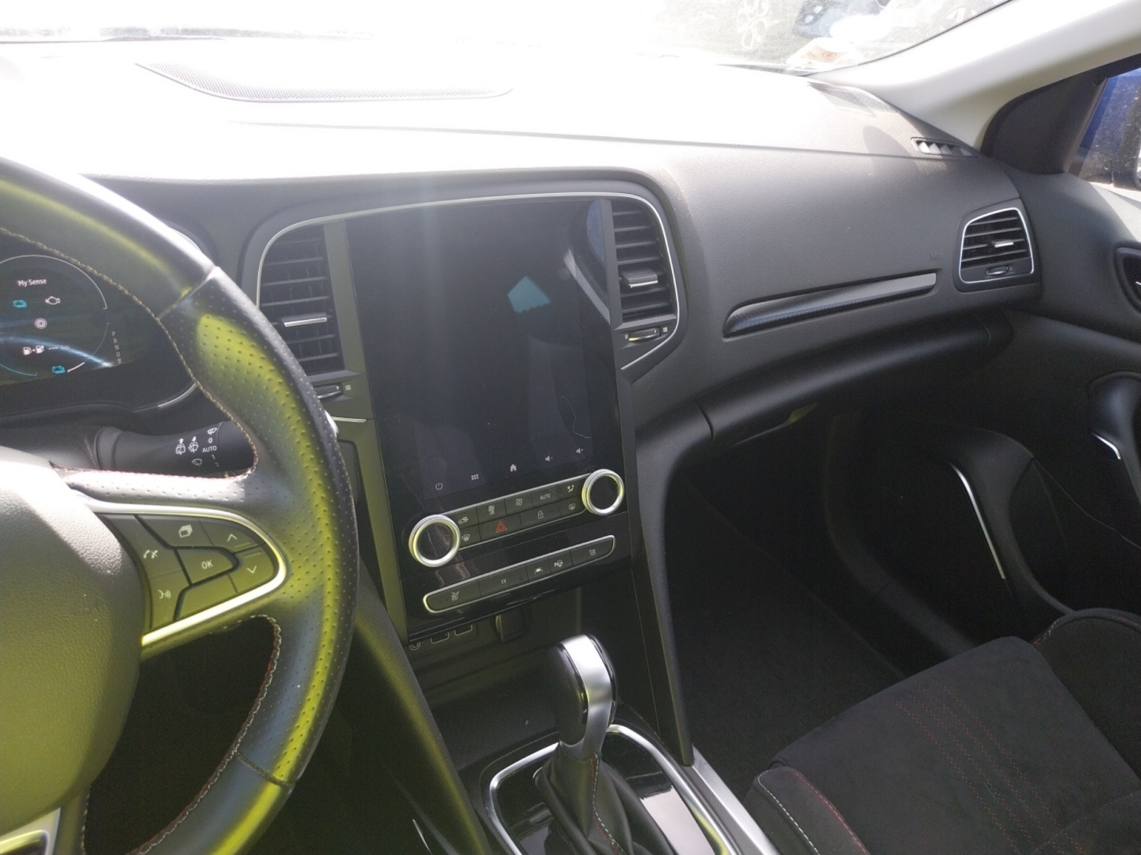 Vente en ligne Renault Megane 4 Mégane IV Berline E-TECH Plug-In Hybride 160 au prix de 17 250 €