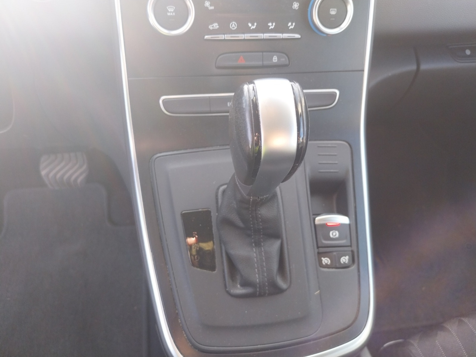 Vente en ligne Renault Grand Scenic 4 Grand Scenic Blue dCi 120 EDC - 21 au prix de 16 950 €