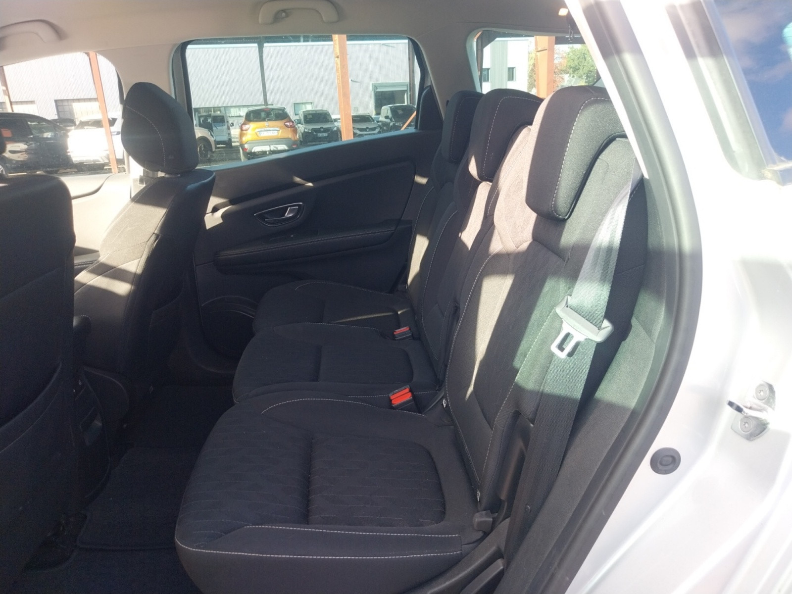 Vente en ligne Renault Grand Scenic 4 Grand Scenic Blue dCi 120 EDC - 21 au prix de 16 950 €