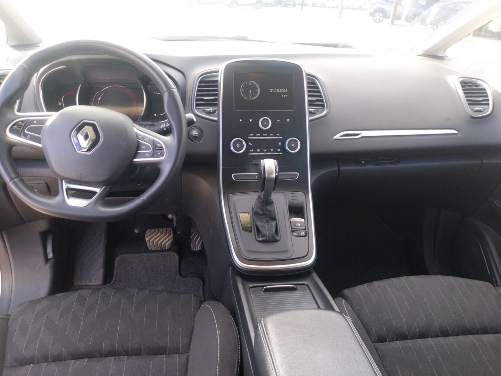 Vente en ligne Renault Grand Scenic 4 Grand Scenic Blue dCi 120 EDC - 21 au prix de 16 950 €