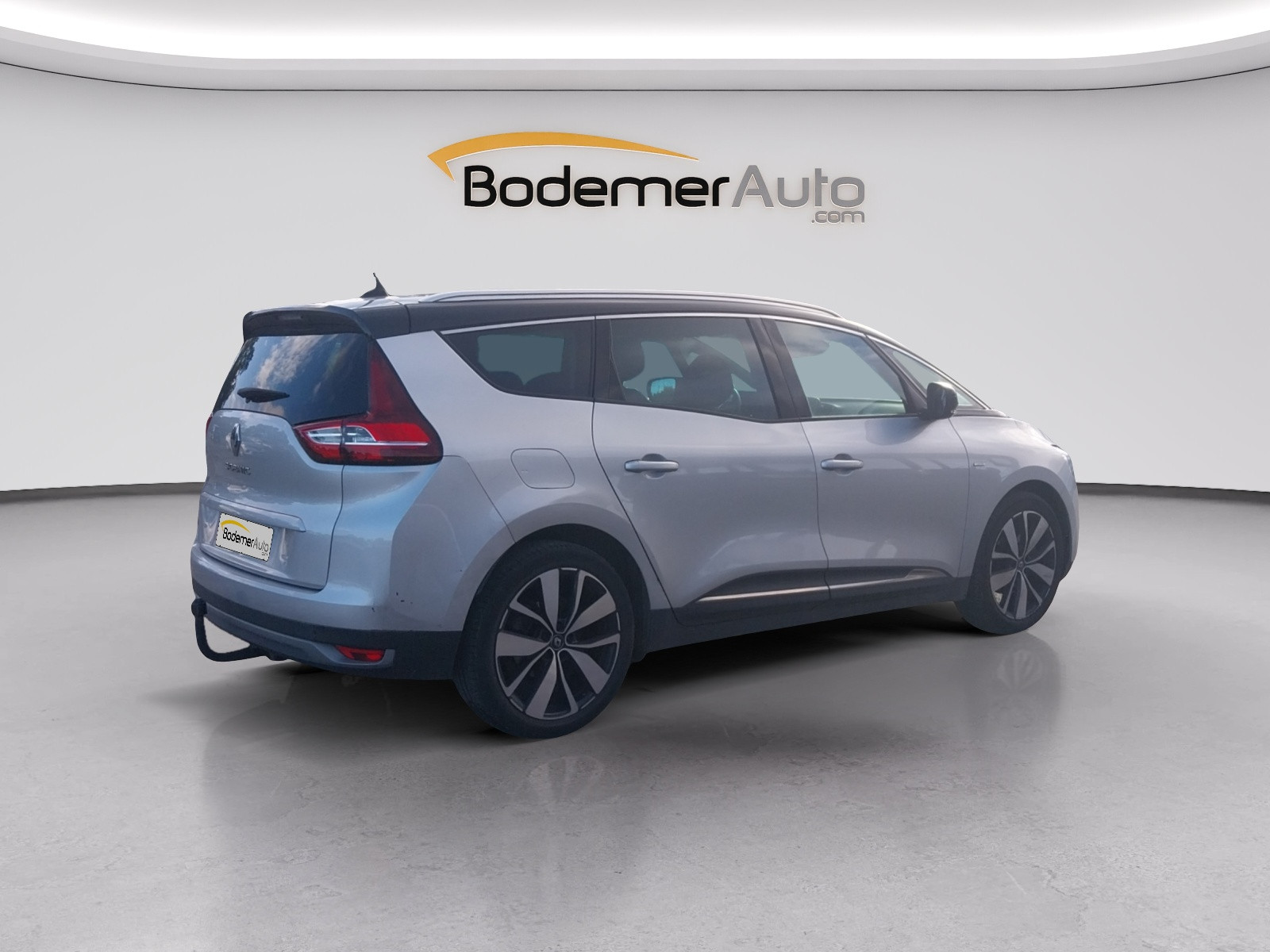 Vente en ligne Renault Grand Scenic 4 Grand Scenic Blue dCi 120 EDC - 21 au prix de 16 950 €