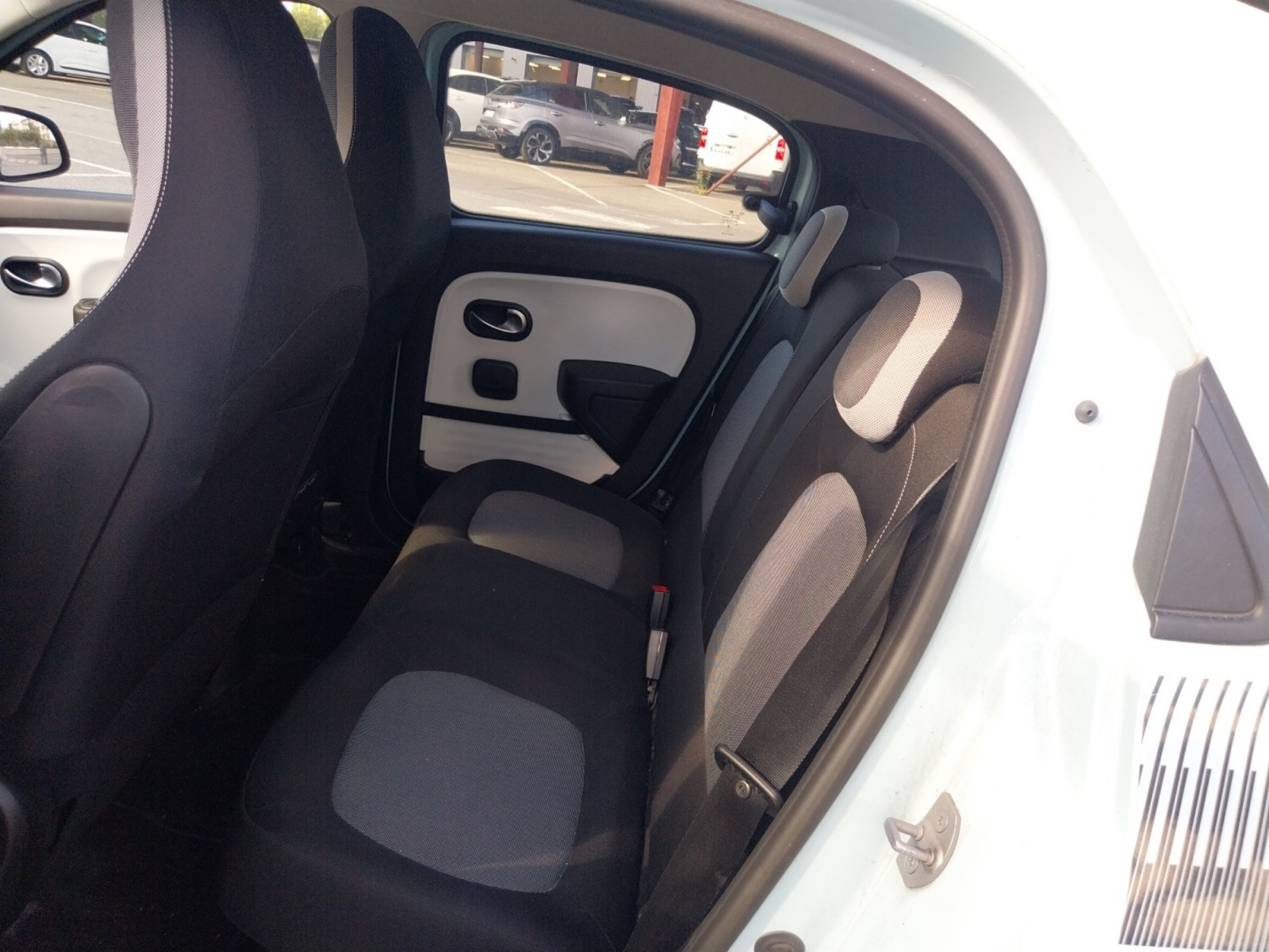Vente en ligne Renault Twingo 3  SCe 65 au prix de 11 800 €