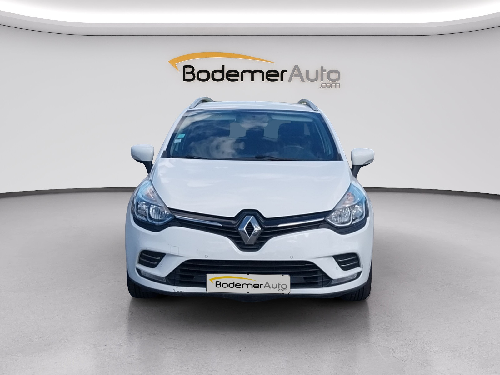 Vente en ligne Renault Clio 4 Estate Clio Estate 1.2 16V 75 au prix de 9 650 €