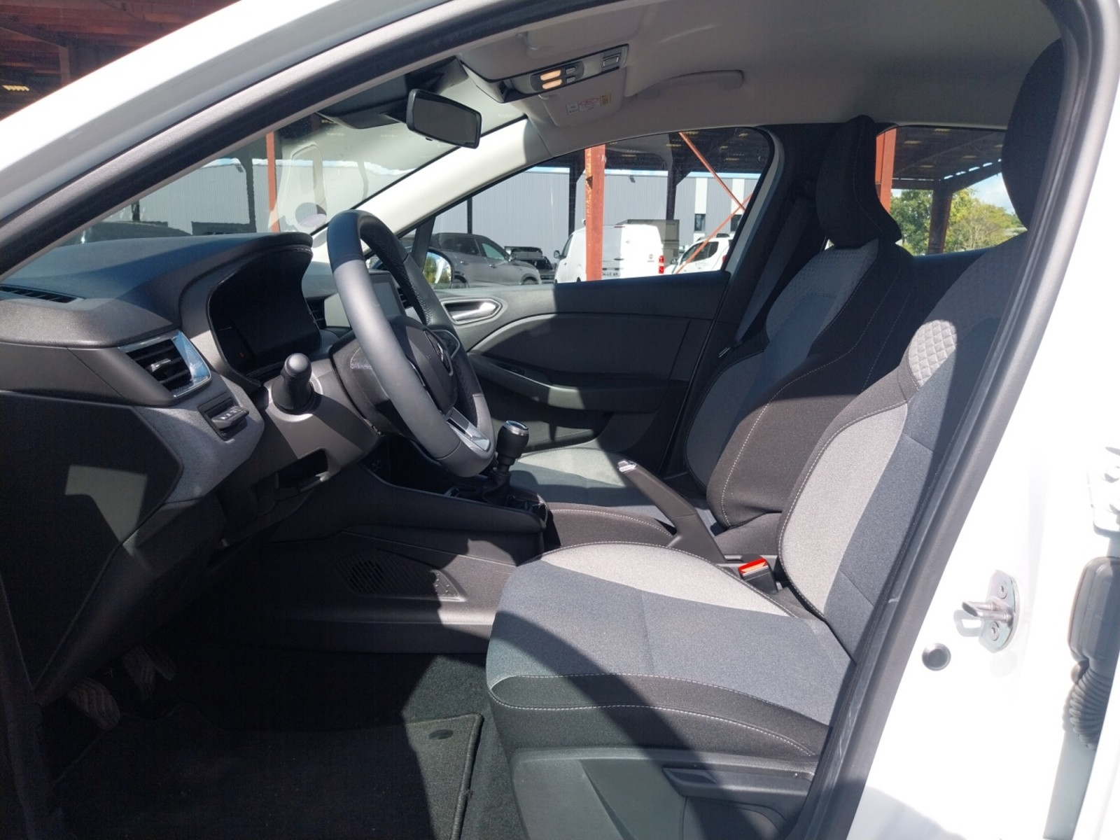 Vente en ligne Renault Clio 5 Clio TCe 90 au prix de 14 990 €