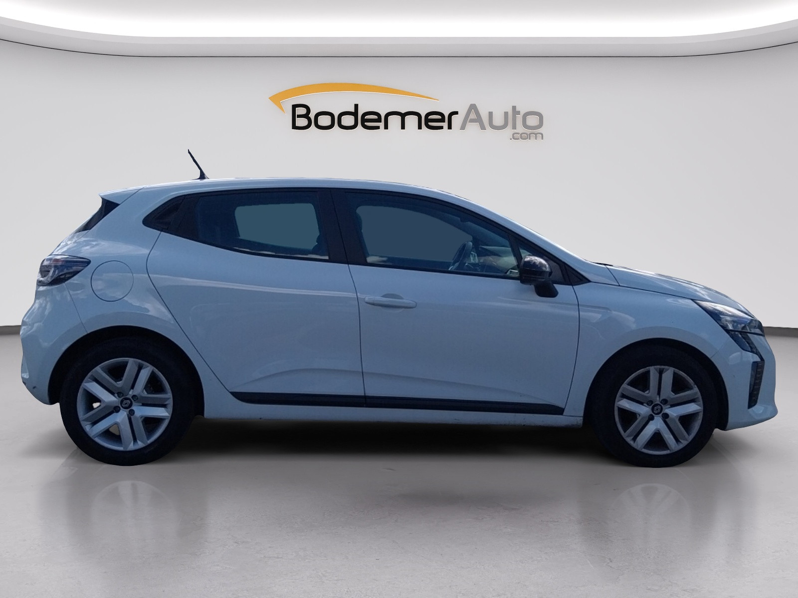 Vente en ligne Renault Clio 5 Clio TCe 90 au prix de 14 990 €