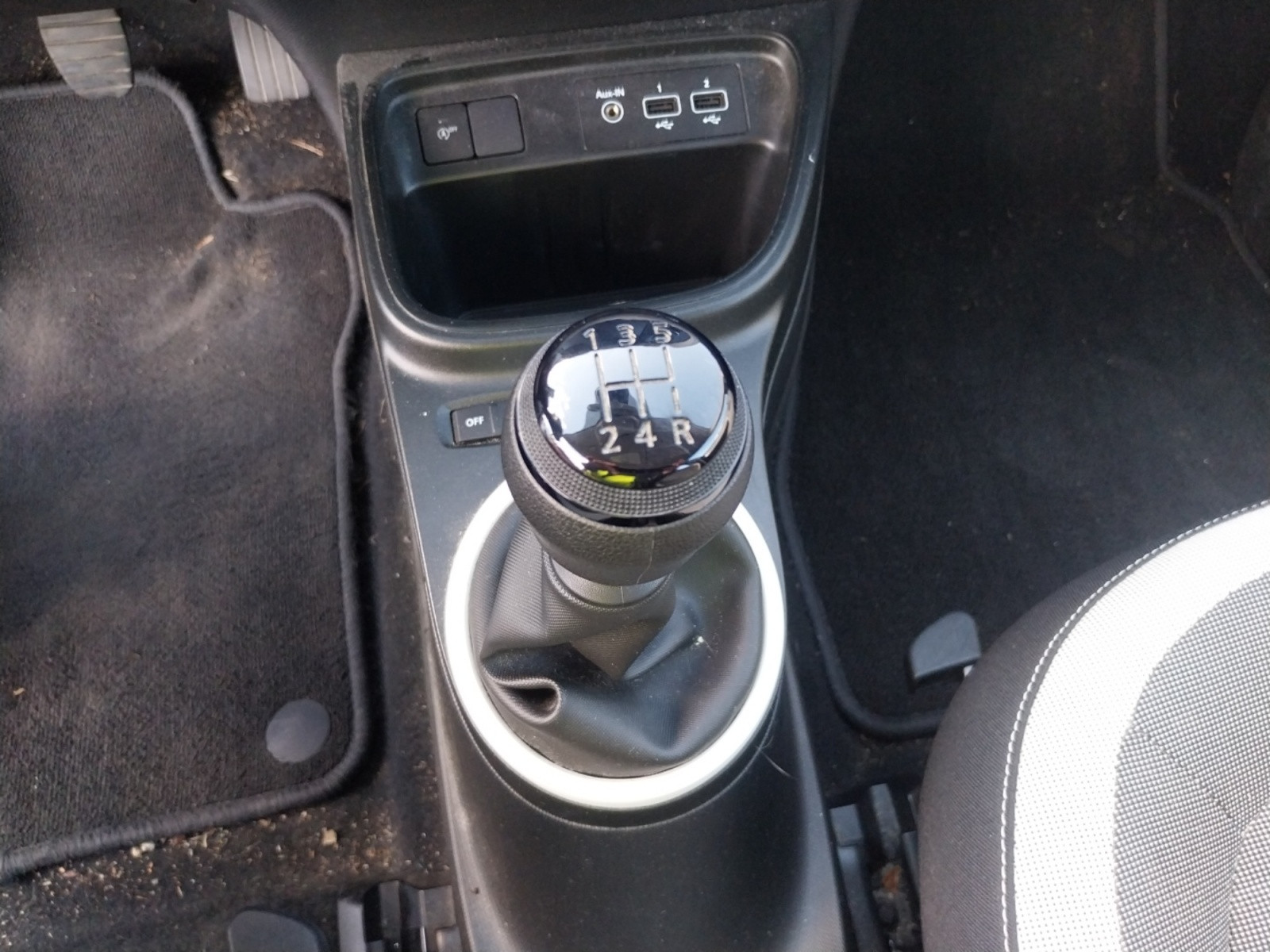 Vente en ligne Renault Twingo 3  SCe 65 au prix de 11 800 €