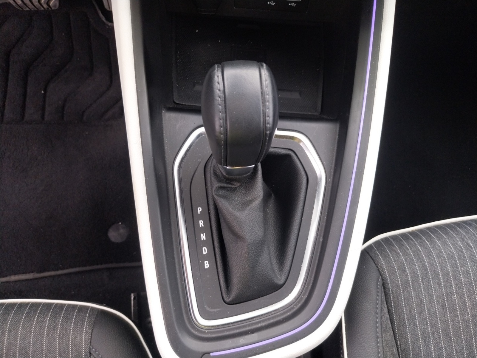 Vente en ligne Renault Clio 5 Clio E-Tech full hybrid 145 au prix de 16 900 €