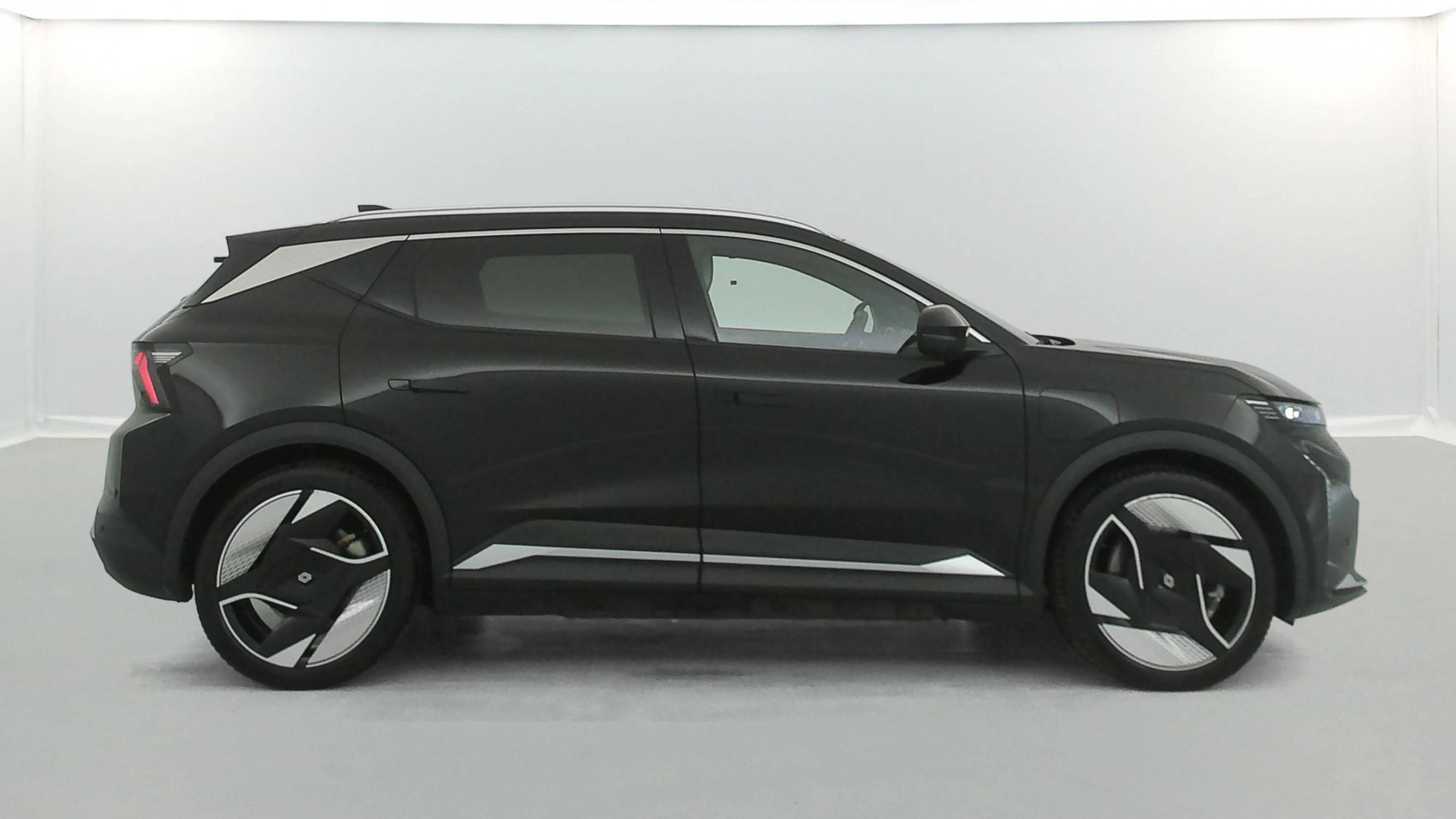 Vente en ligne Renault Scenic E-Tech Scenic E-Tech électrique 220 ch grande autonomie au prix de 38 490 €