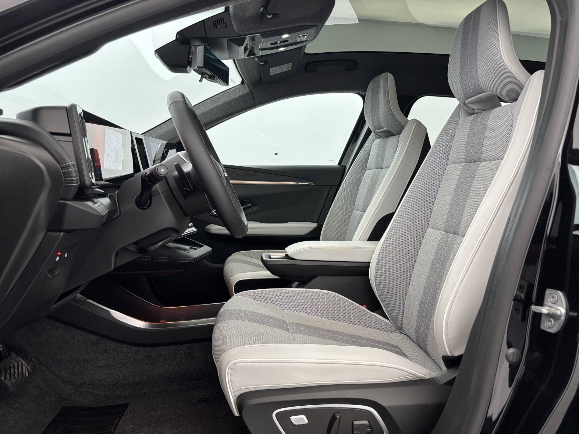 Vente en ligne Renault Scenic E-Tech Scenic E-Tech électrique 220 ch grande autonomie au prix de 38 490 €
