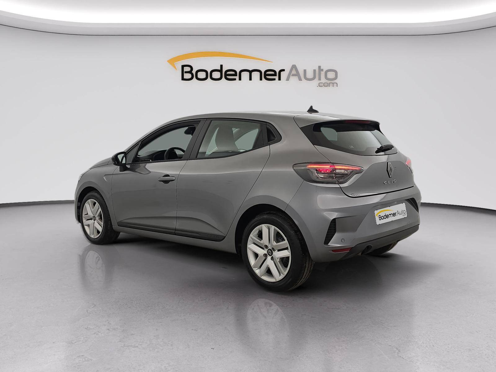 Vente en ligne Renault Clio 5 Clio Blue dCi 100 ch GSR2 au prix de 17 750 €