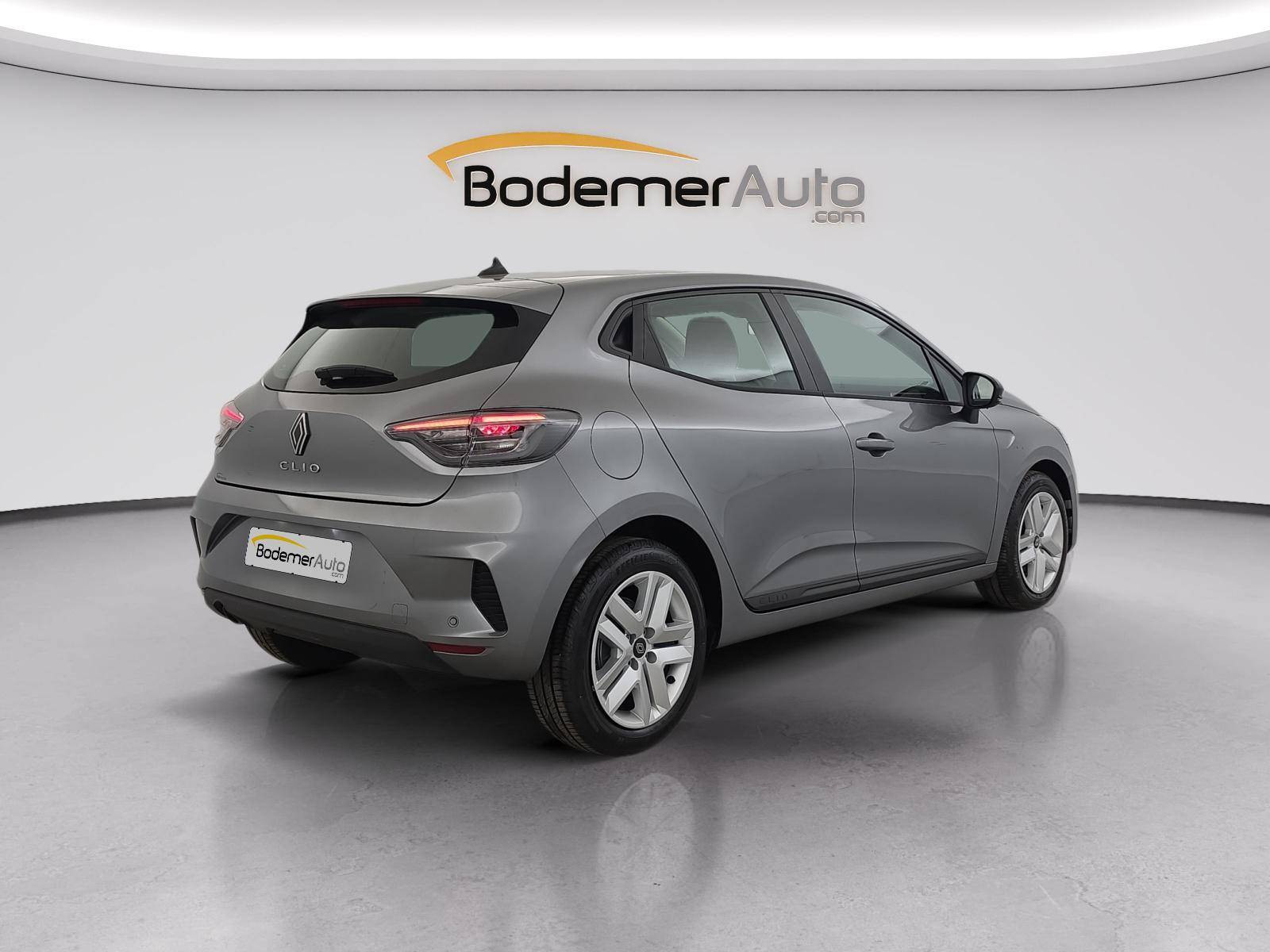 Vente en ligne Renault Clio 5 Clio Blue dCi 100 ch GSR2 au prix de 17 750 €