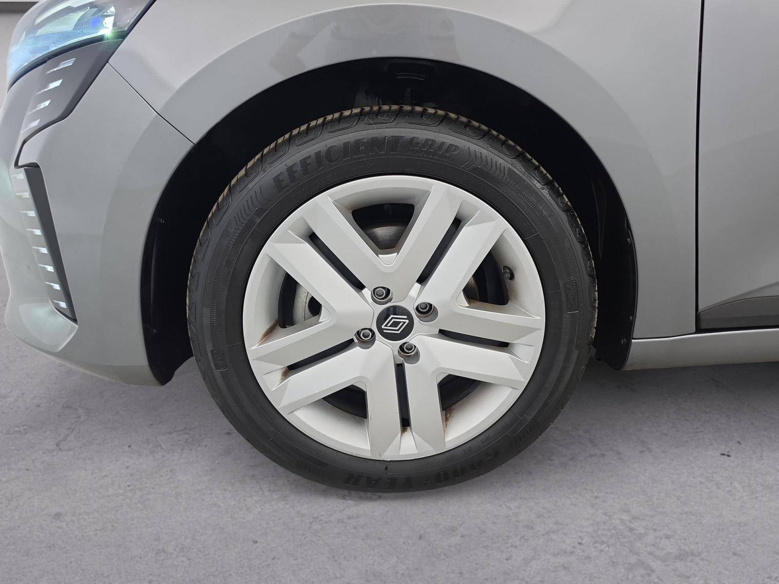 Vente en ligne Renault Clio 5 Clio Blue dCi 100 ch GSR2 au prix de 17 750 €