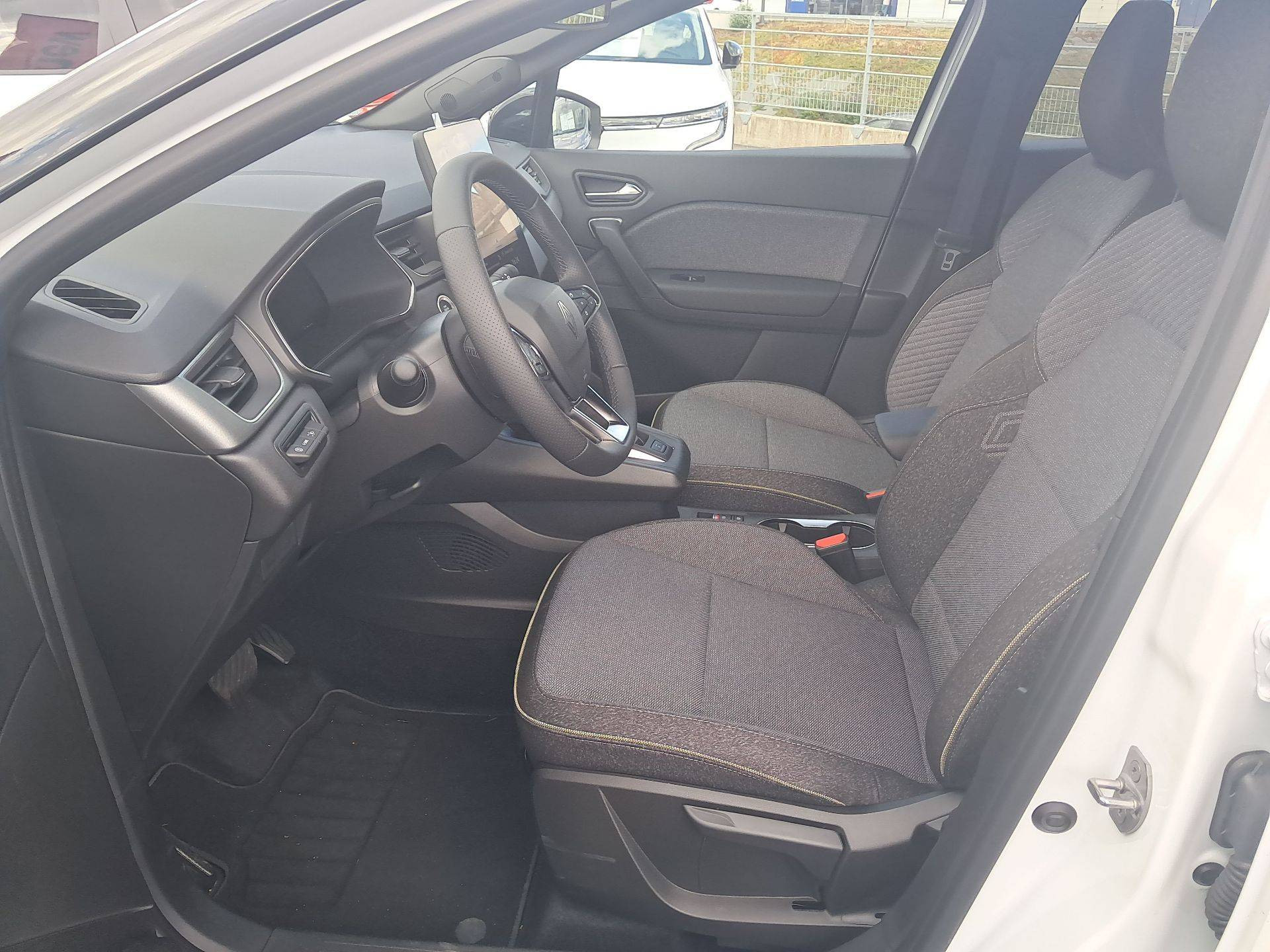 Vente en ligne Renault Captur  E-Tech full hybrid 160 ch au prix de 30 490 €