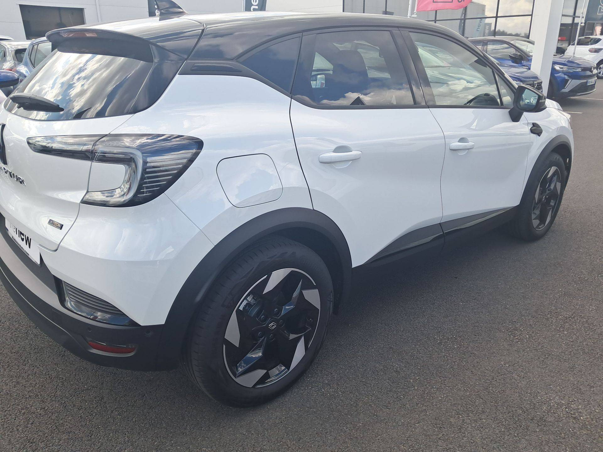 Vente en ligne Renault Captur  E-Tech full hybrid 160 ch au prix de 30 490 €