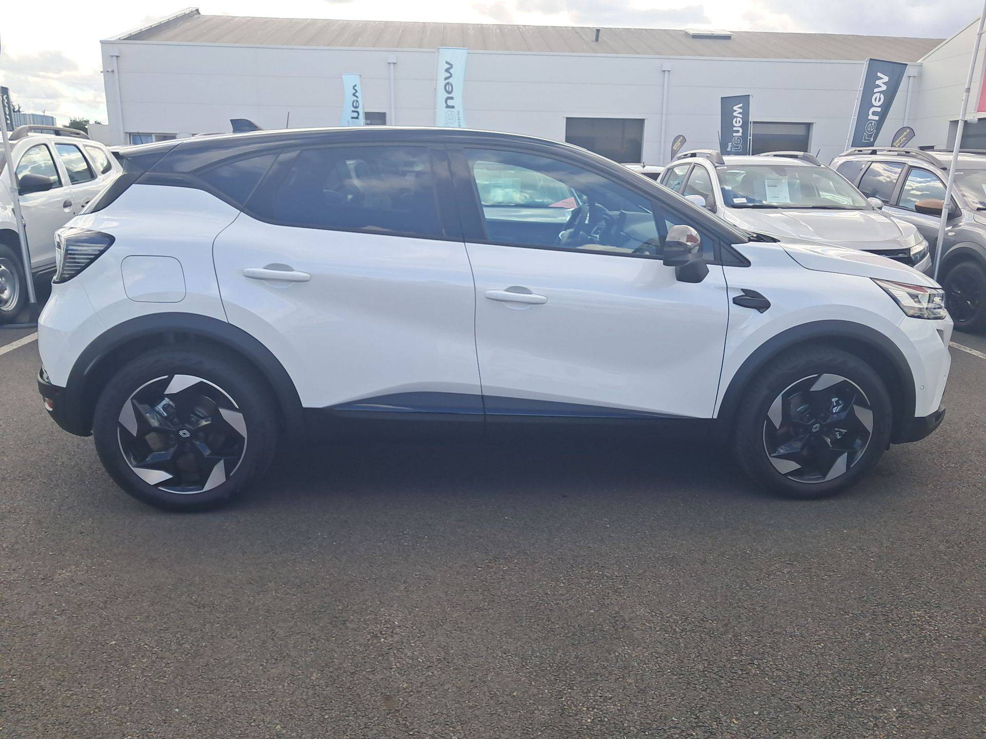 Vente en ligne Renault Captur  E-Tech full hybrid 160 ch au prix de 30 490 €