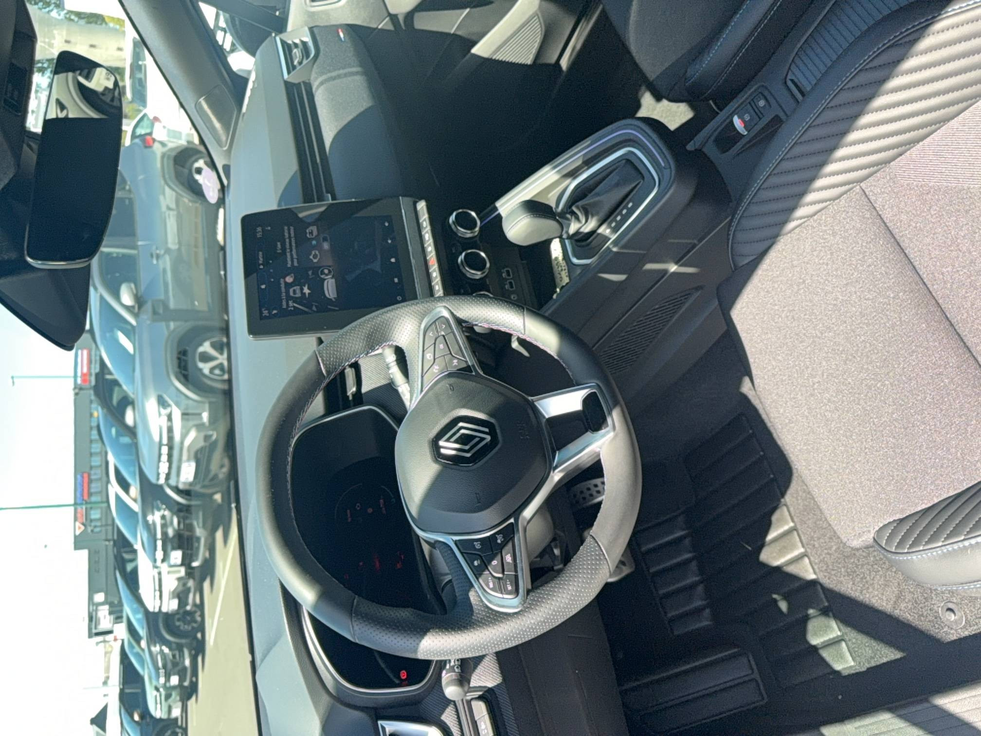 Vente en ligne Renault Clio 5 Clio E-Tech full hybrid 145 au prix de 21 990 €