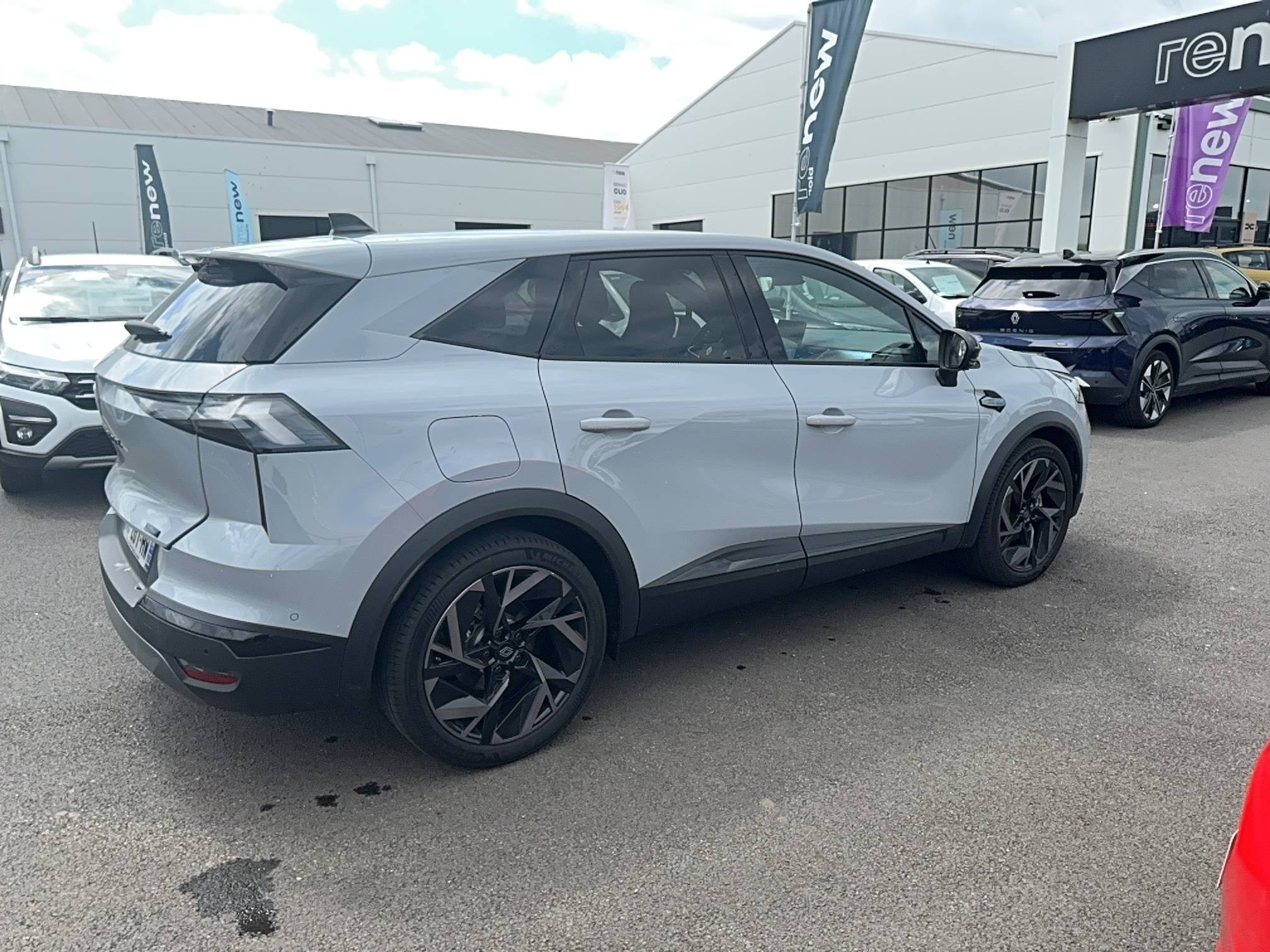 Vente en ligne Renault Symbioz  E-Tech full hybrid 160 ch au prix de 34 990 €