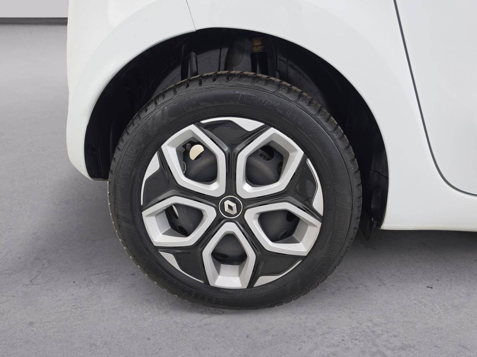 Vente en ligne Renault Twingo Electrique Twingo III E-Tech au prix de 10 815 €