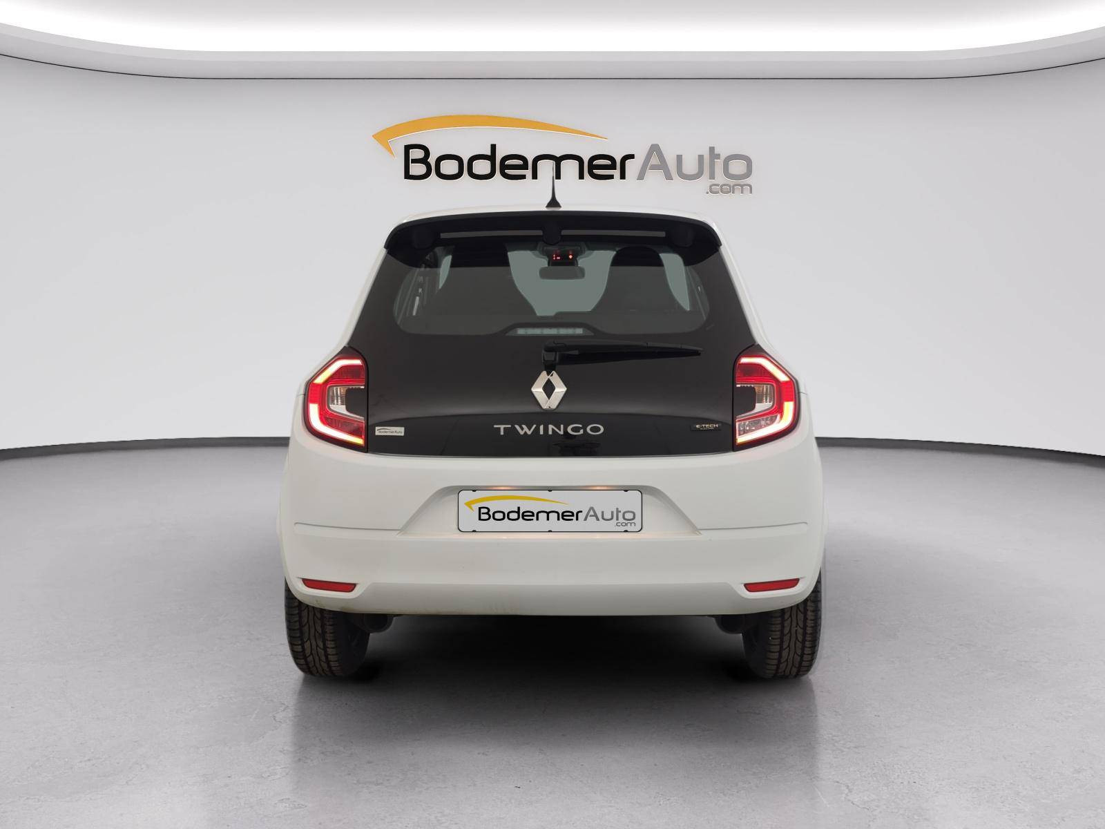 Vente en ligne Renault Twingo Electrique Twingo III E-Tech au prix de 10 815 €