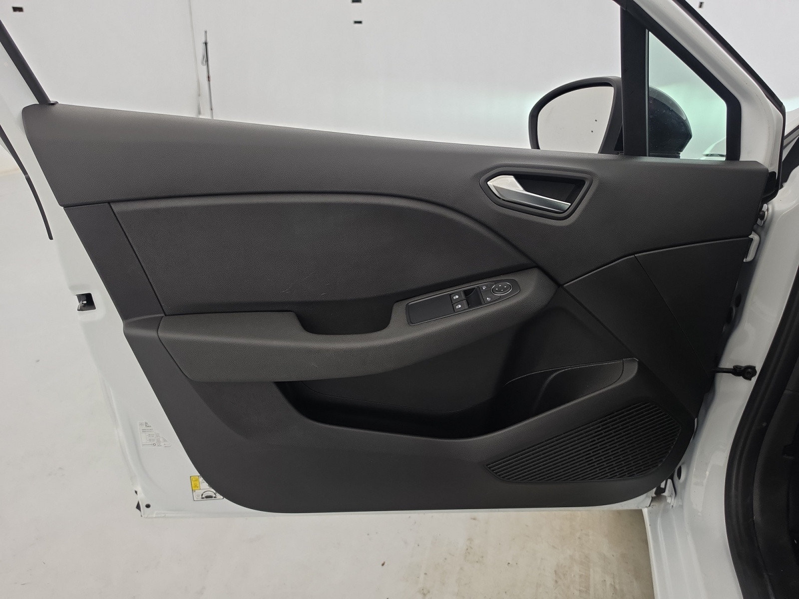 Vente en ligne Renault Clio 5 Clio E-Tech full hybrid 145 au prix de 17 500 €