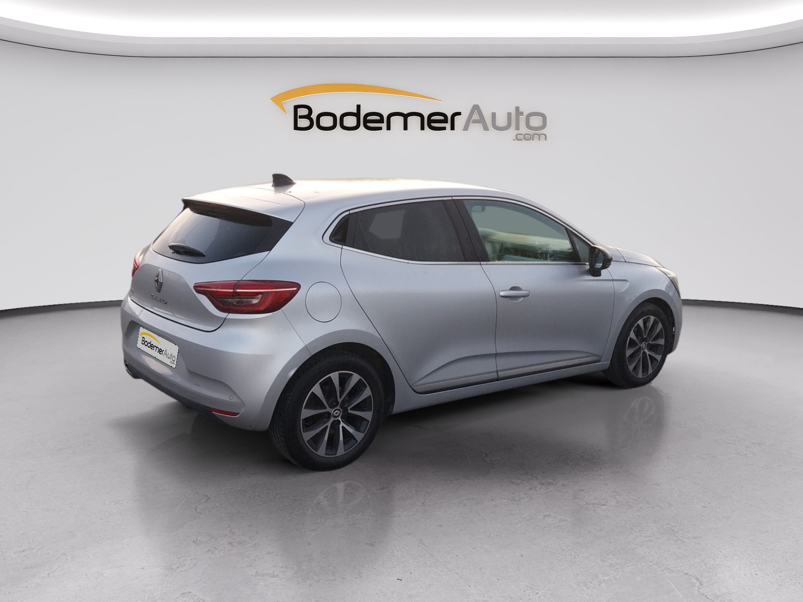 Vente en ligne Renault Clio 5 Clio TCe 90 au prix de 14 700 €