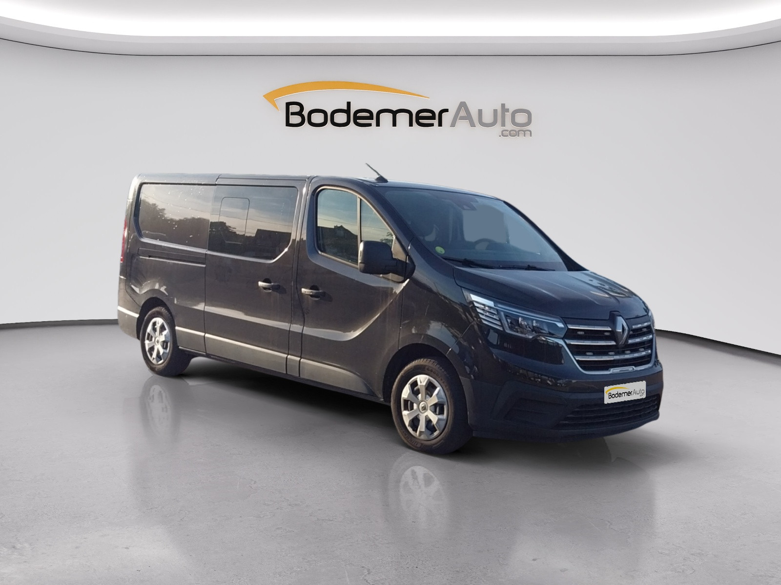 Vente en ligne Renault Trafic Cabine Approfondie TRAFIC CA L2H1 3000 KG BLUE DCI 150 EDC au prix de 31 500 €