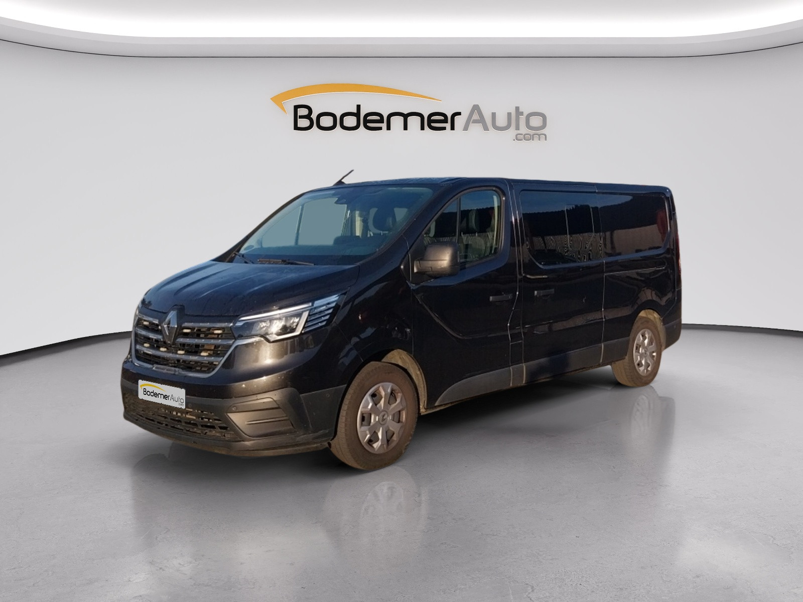 Vente en ligne Renault Trafic Cabine Approfondie TRAFIC CA L2H1 3000 KG BLUE DCI 150 EDC au prix de 31 500 €