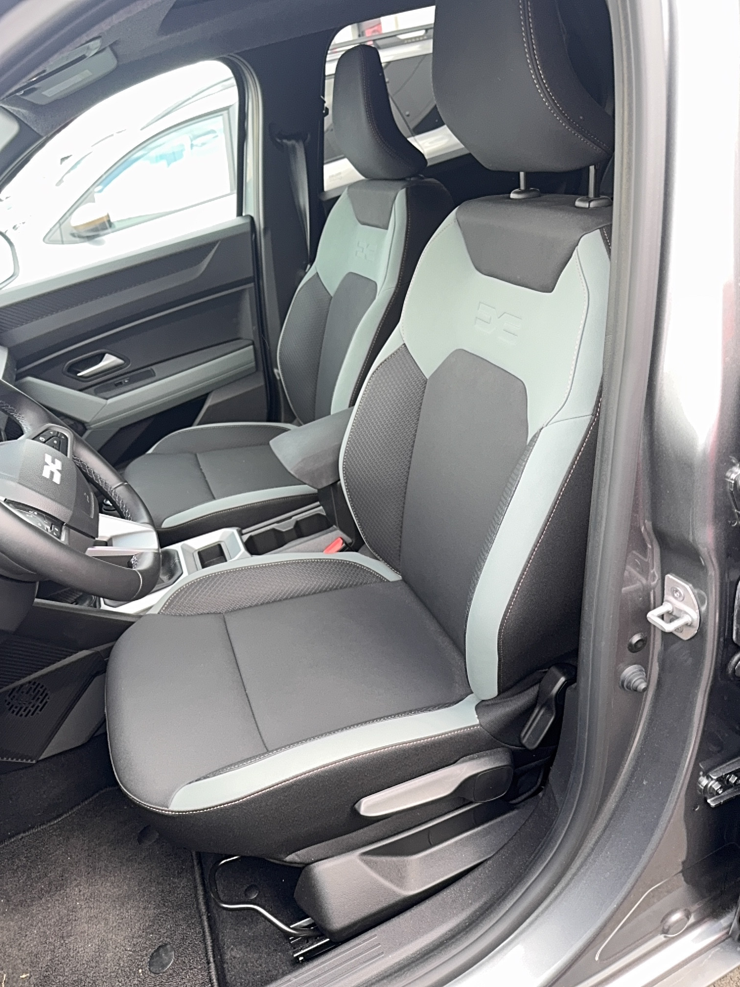 Vente en ligne Dacia Bigster  Mild Hybrid 140 au prix de 29 390 €