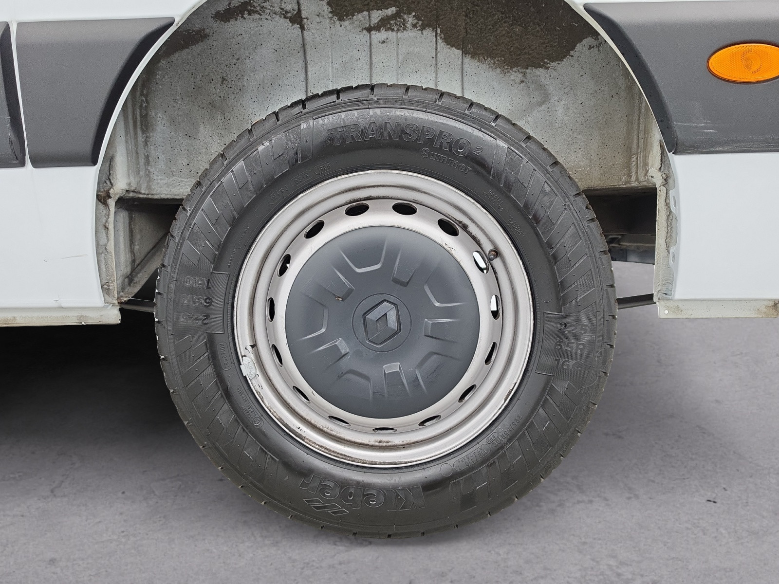 Vente en ligne Renault Master Fourgon MASTER FGN TRAC F3500 L3H3 BLUE DCI 135 au prix de 22 990 €