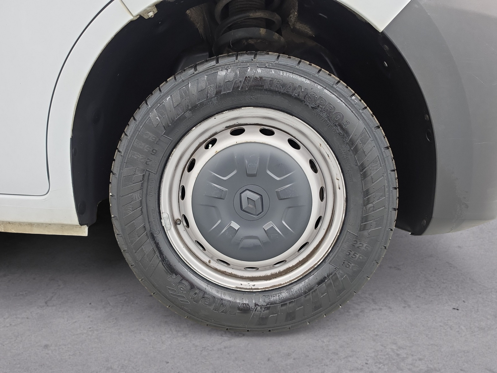 Vente en ligne Renault Master Fourgon MASTER FGN TRAC F3500 L3H3 BLUE DCI 135 au prix de 22 990 €