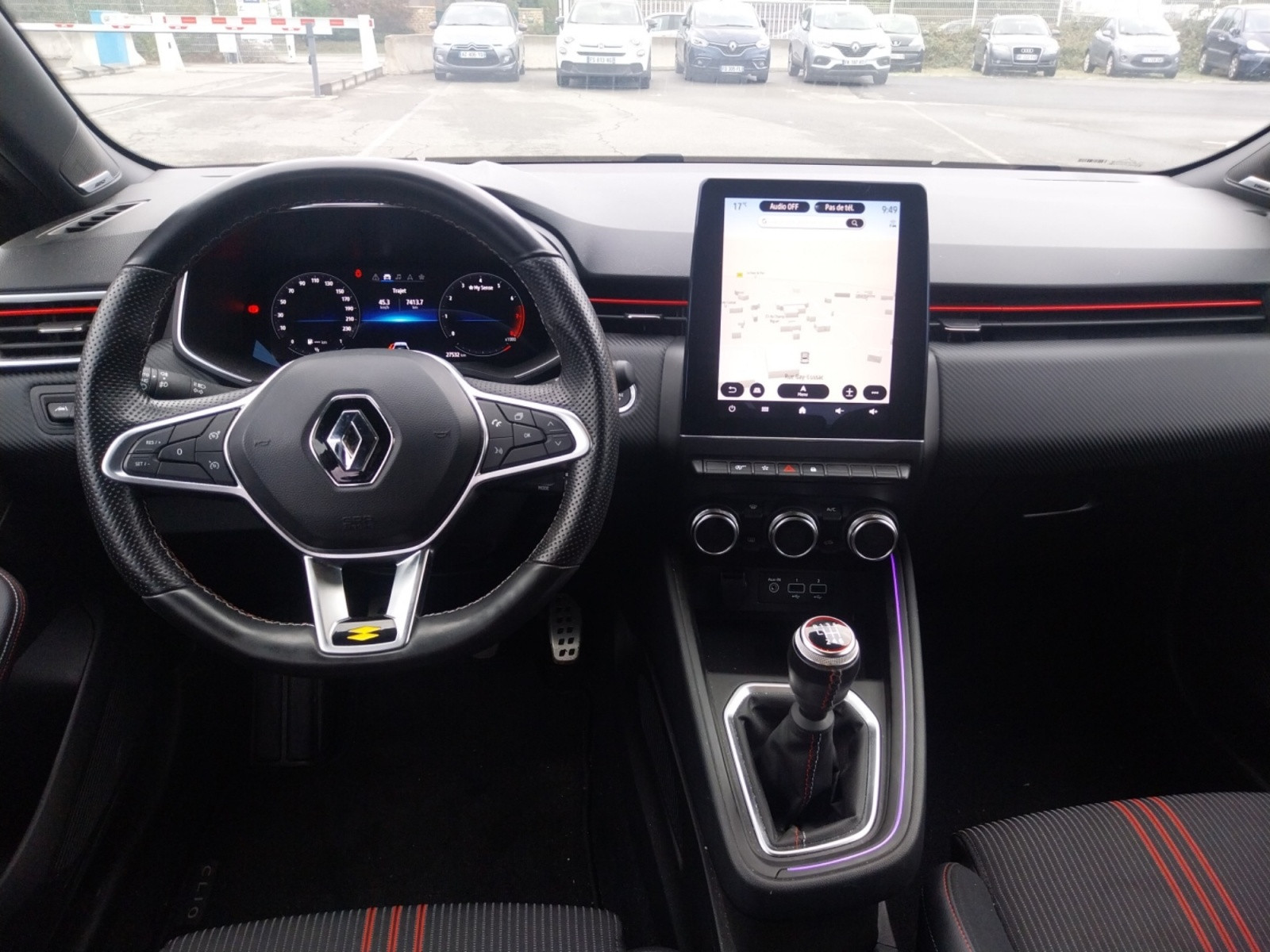 Vente en ligne Renault Clio 5 Clio TCe 140 au prix de 17 490 €