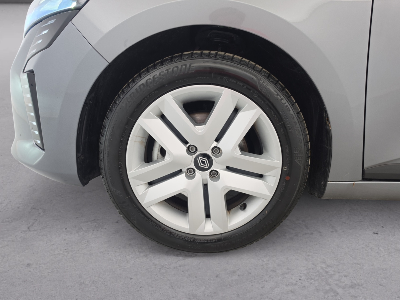 Vente en ligne Renault Clio 5 Clio Blue dCi 100 ch GSR2 au prix de 17 950 €