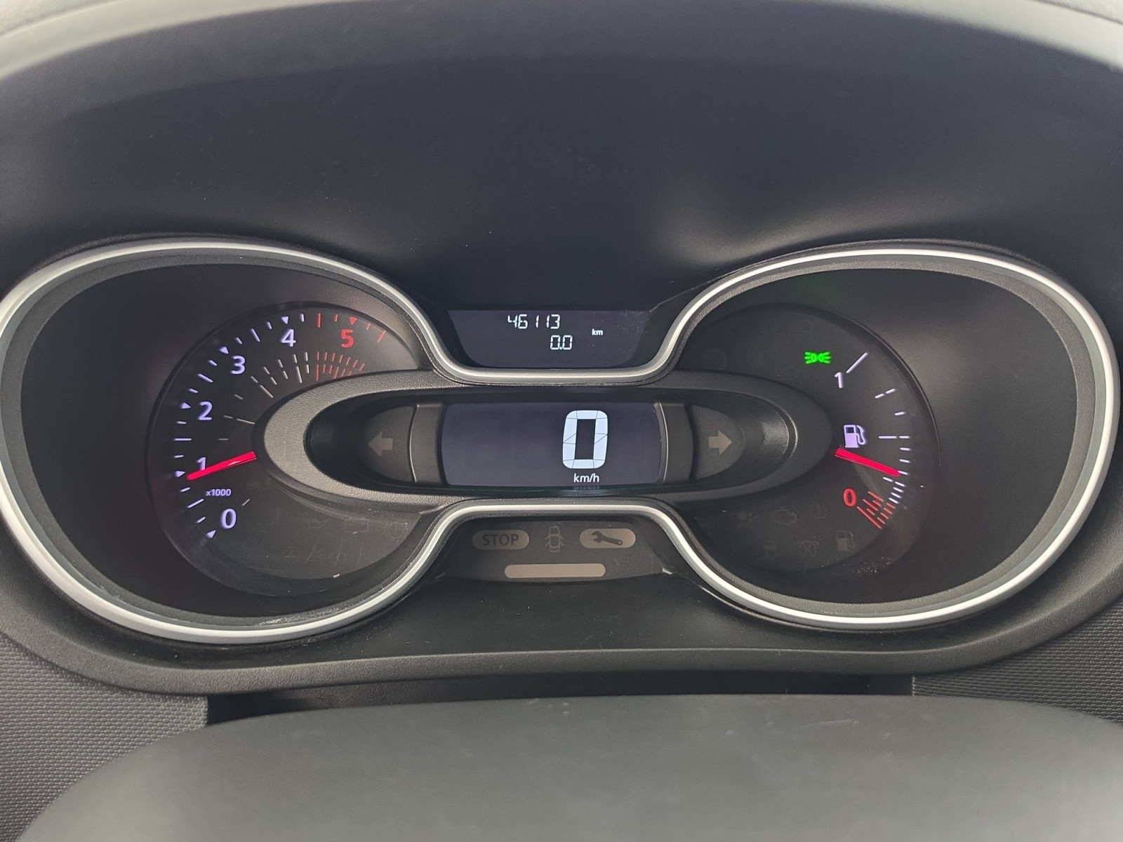Vente en ligne Renault Trafic 3 Fourgon TRAFIC FGN L1H1 1000 KG DCI 120 au prix de 18 490 €